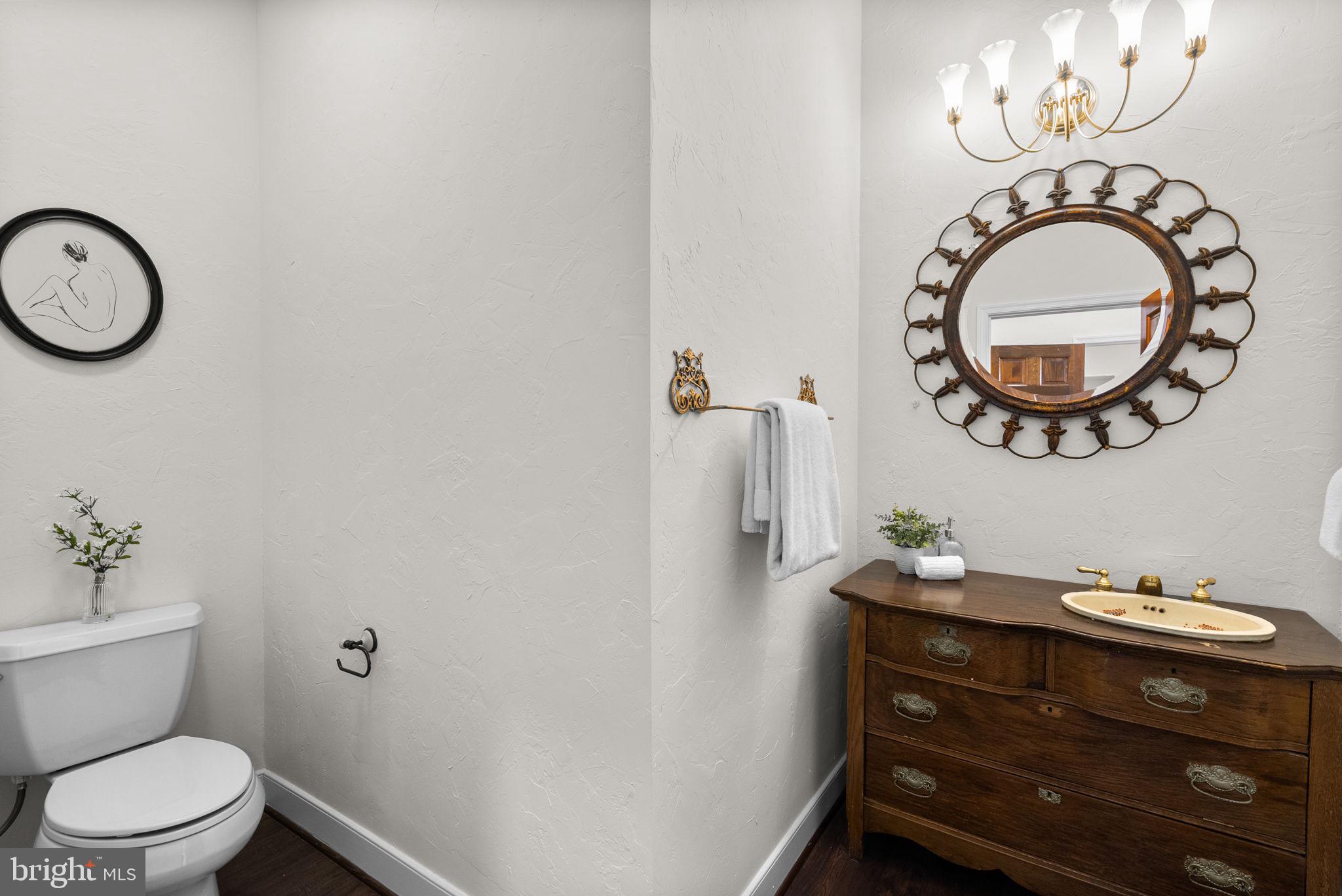 2840 KINGS GIFT DRIVE