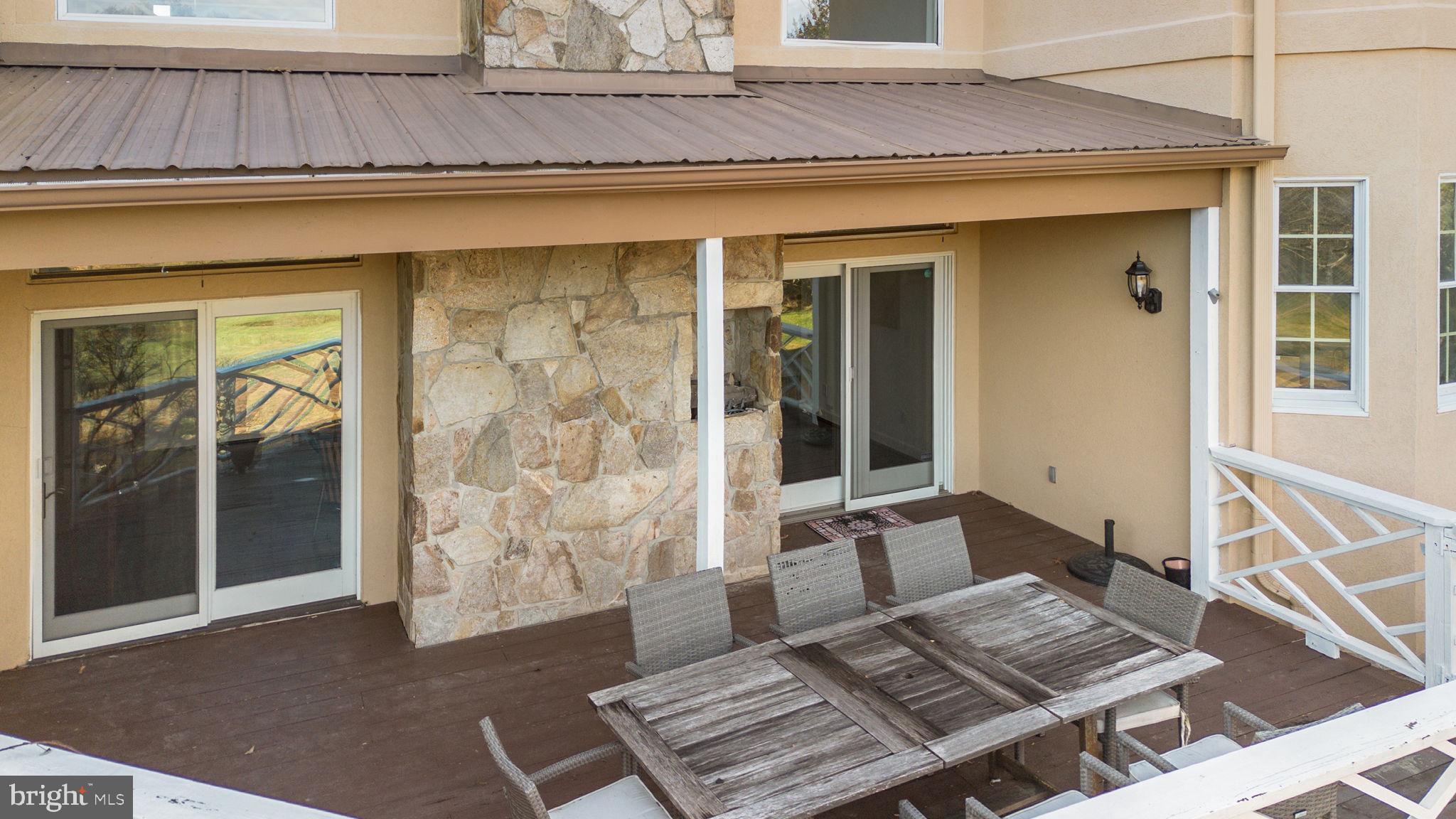 2840 KINGS GIFT DRIVE