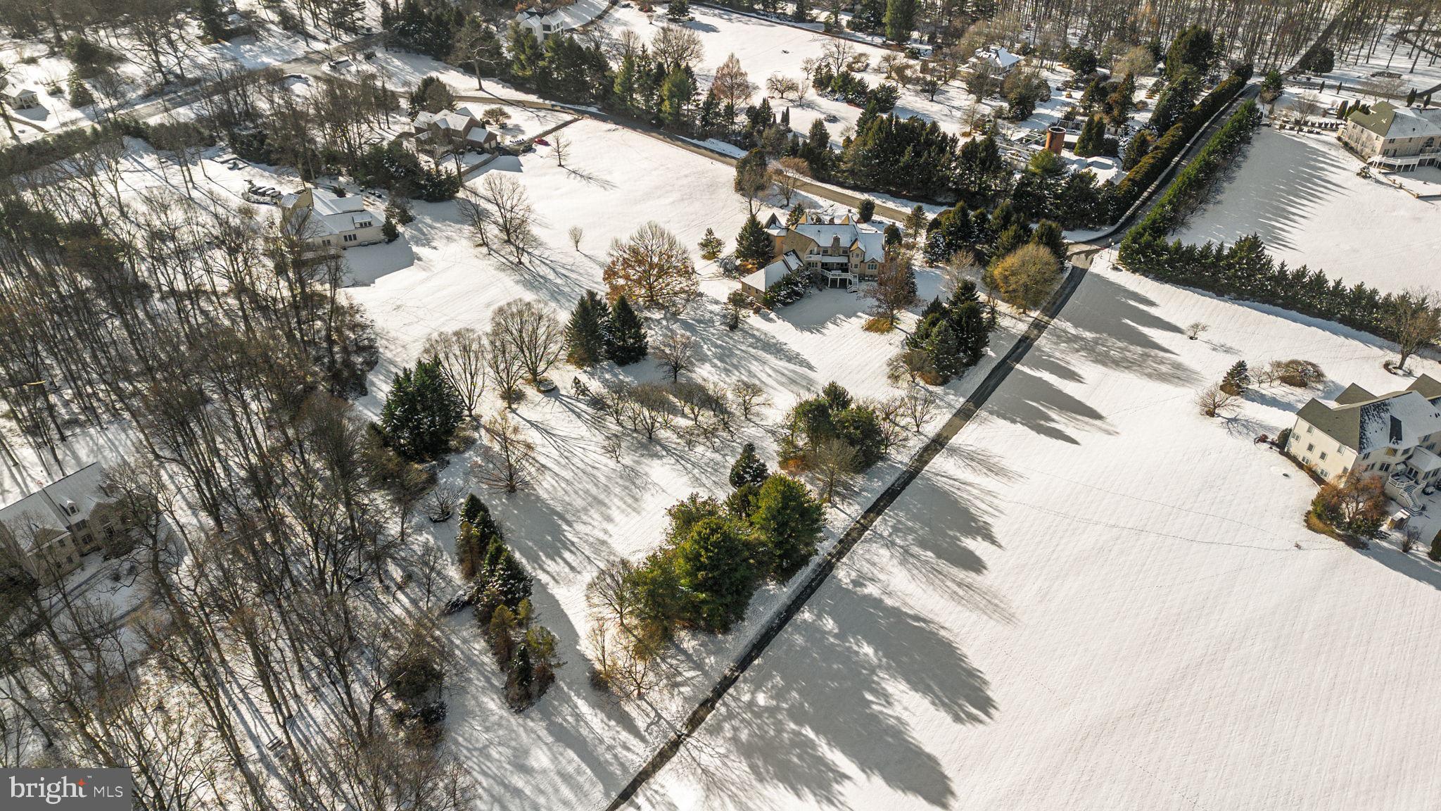 2840 KINGS GIFT DRIVE