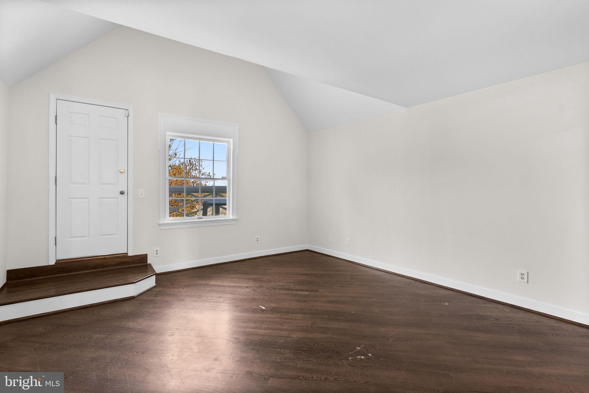 2840 KINGS GIFT DRIVE