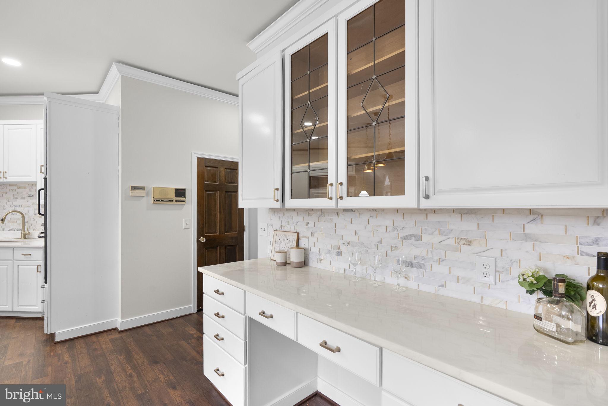 2840 KINGS GIFT DRIVE