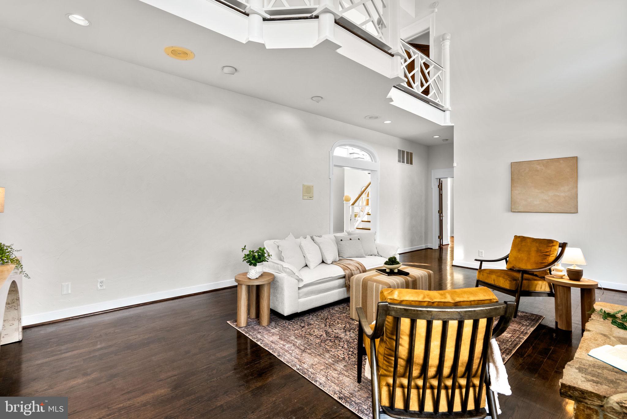 2840 KINGS GIFT DRIVE