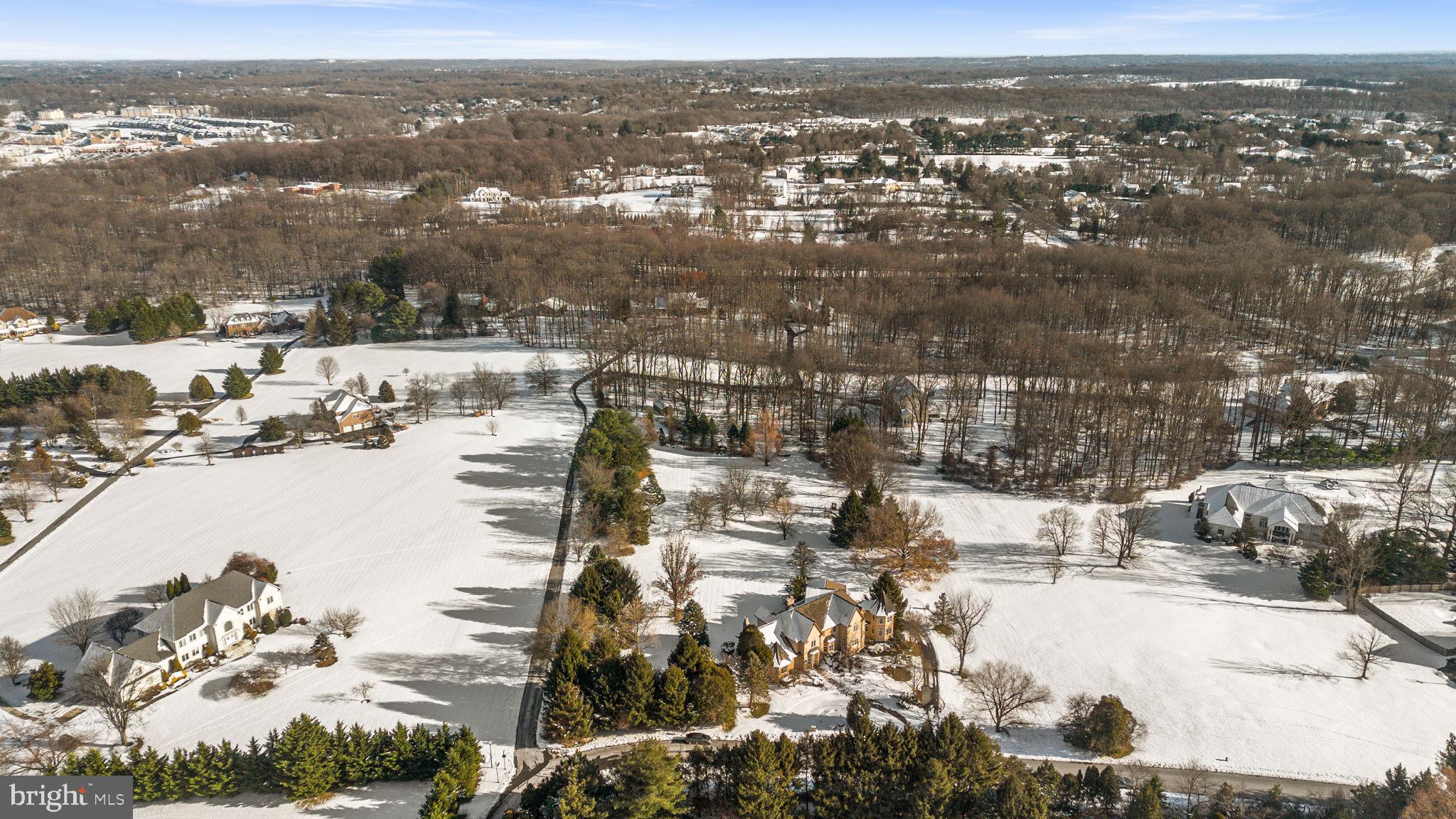 2840 KINGS GIFT DRIVE