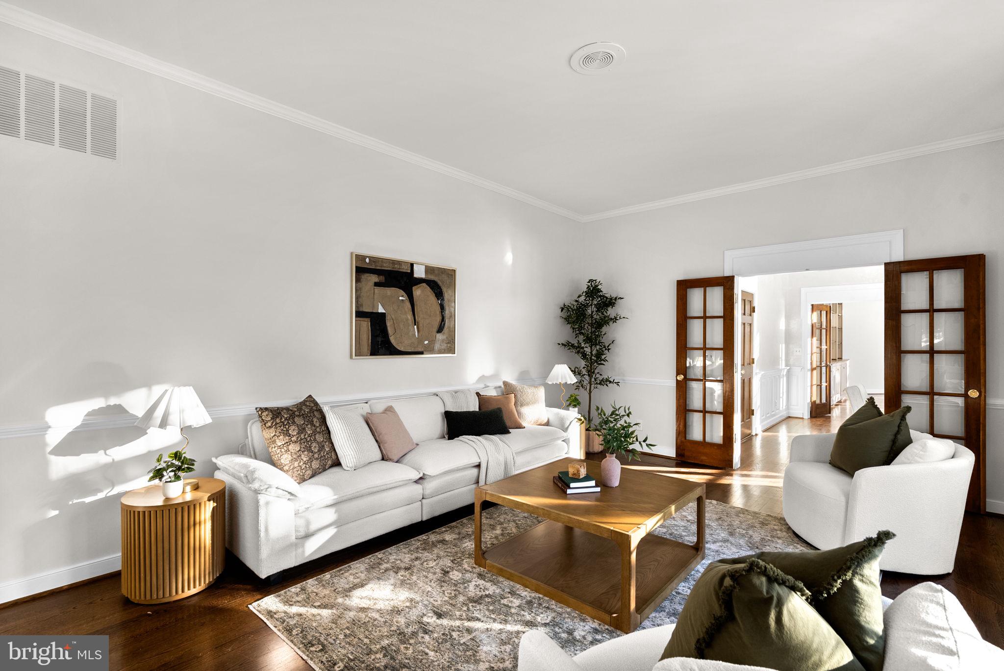 2840 KINGS GIFT DRIVE