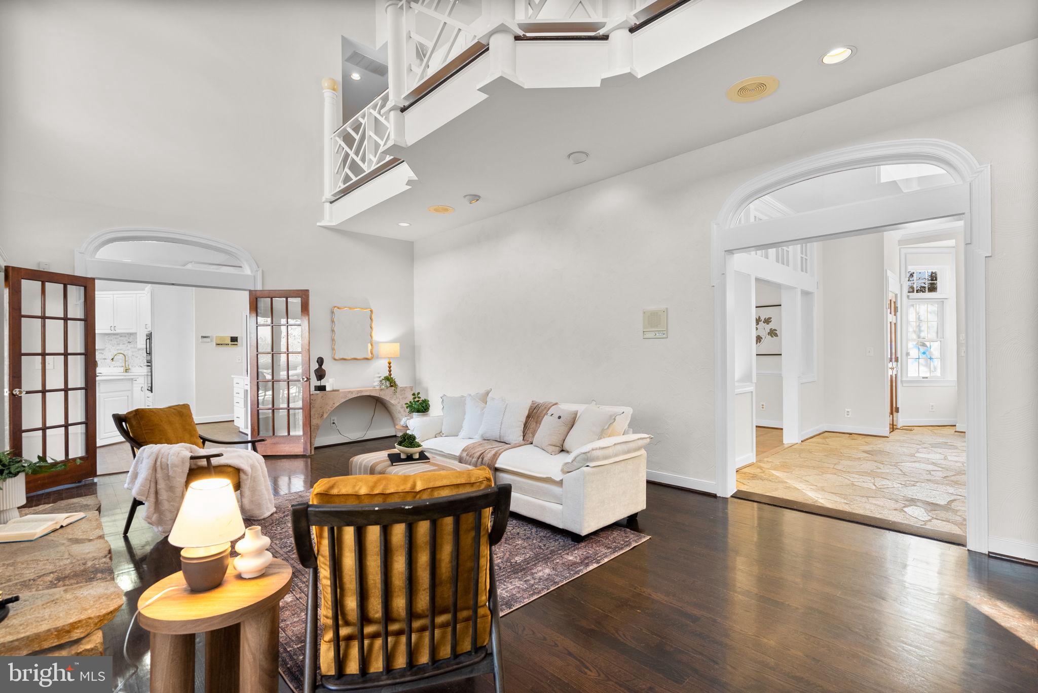 2840 KINGS GIFT DRIVE