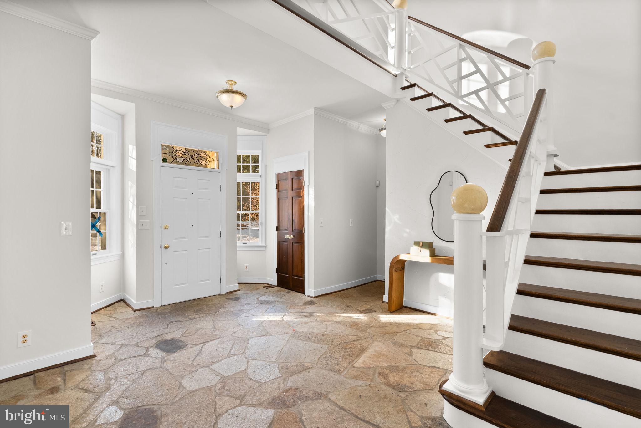 2840 KINGS GIFT DRIVE