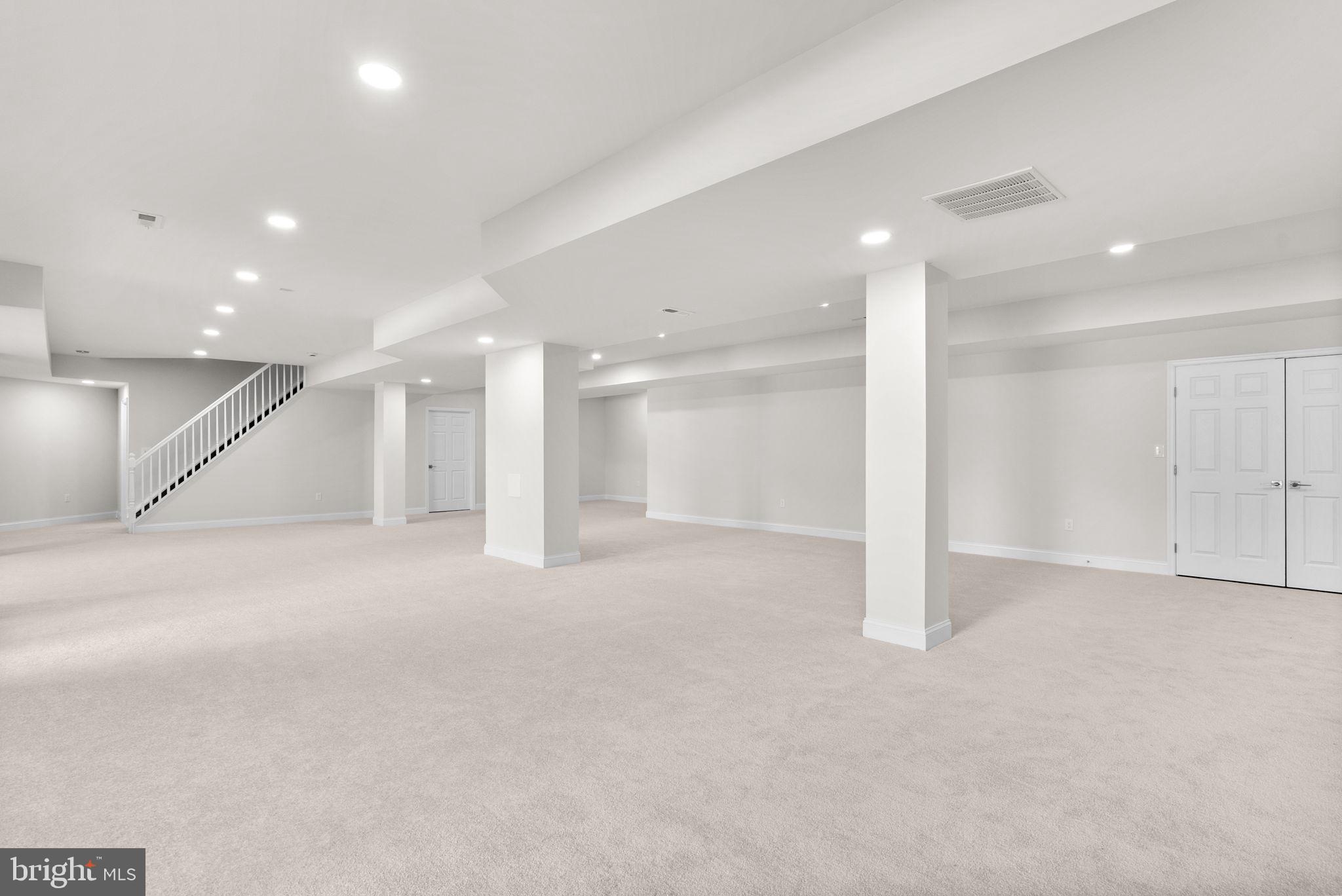 2840 KINGS GIFT DRIVE