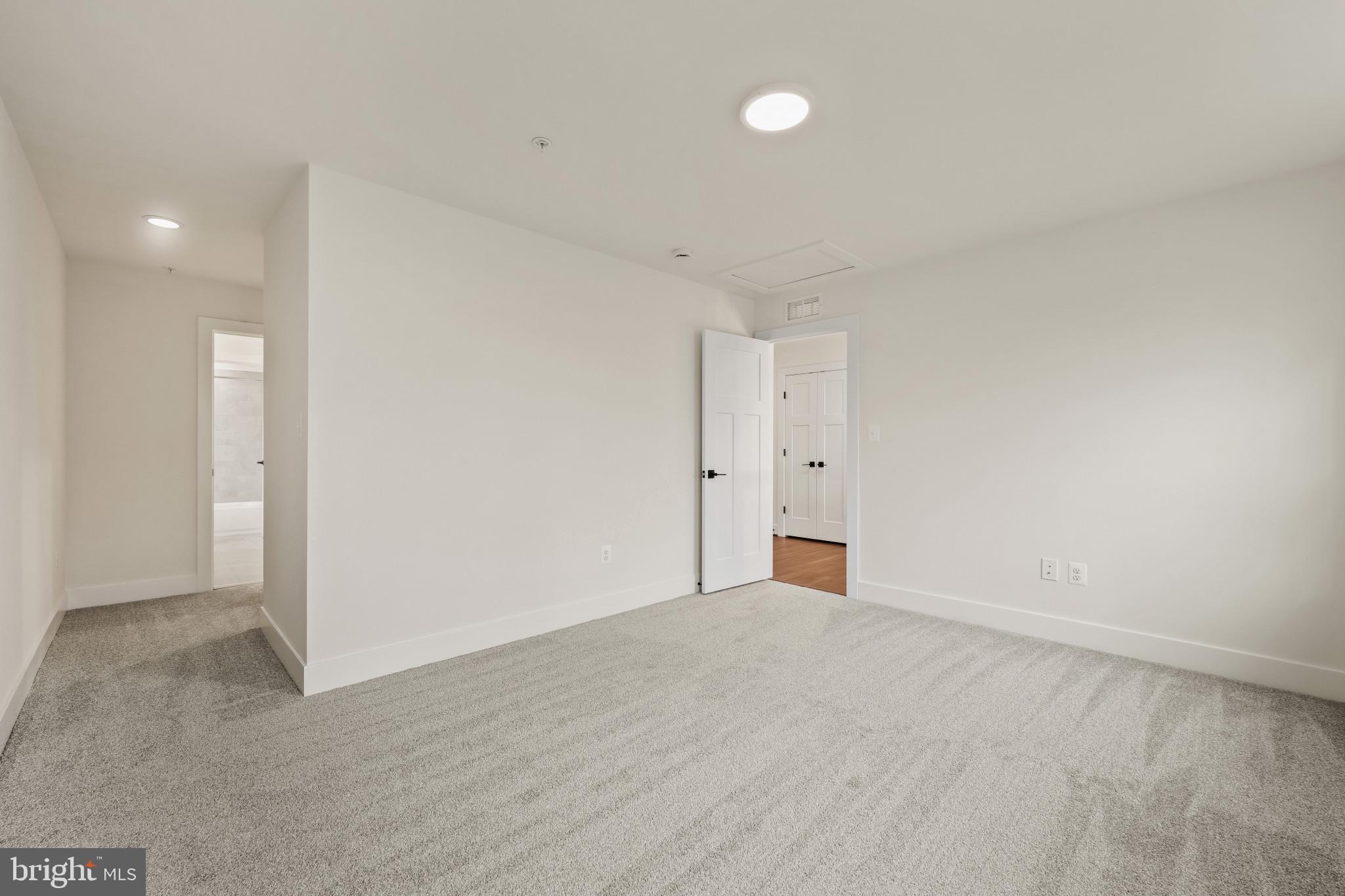 10472 BALTIMORE NATIONAL PIKE