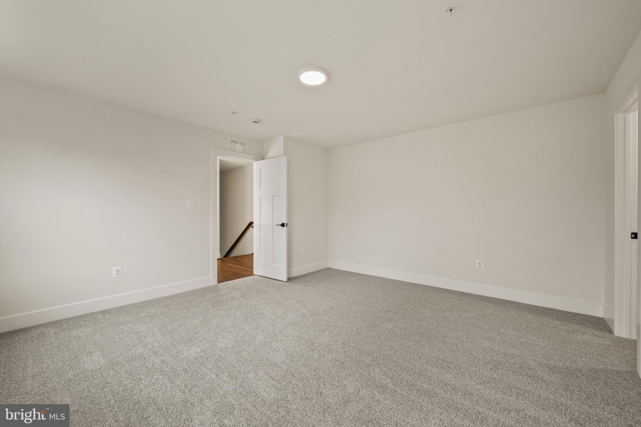 10472 BALTIMORE NATIONAL PIKE