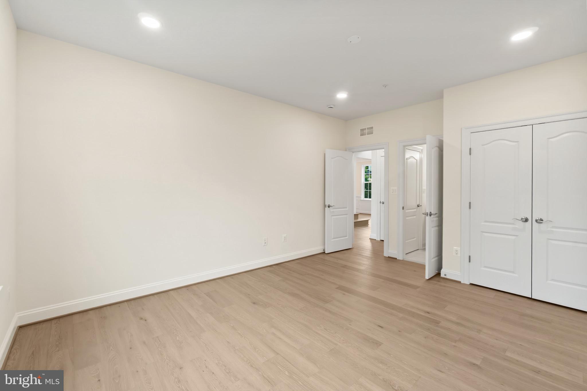 10480 BALTIMORE NATIONAL PIKE