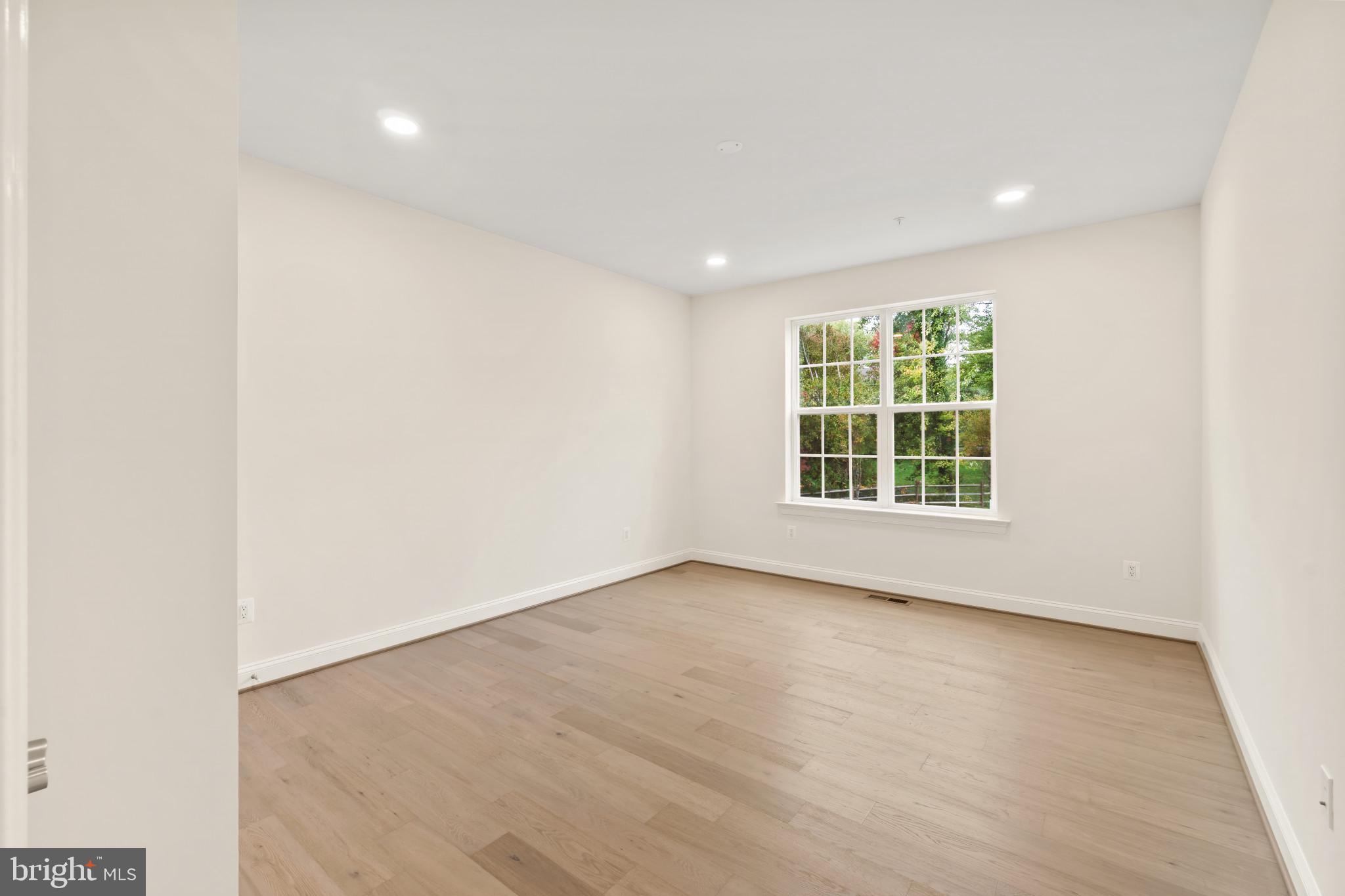 10480 BALTIMORE NATIONAL PIKE