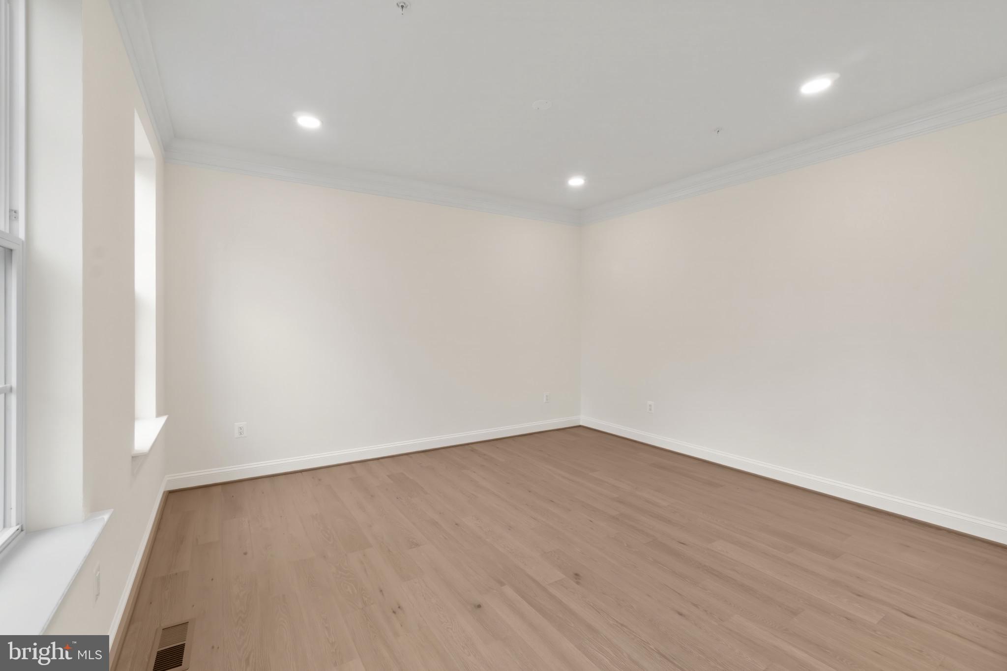 10480 BALTIMORE NATIONAL PIKE