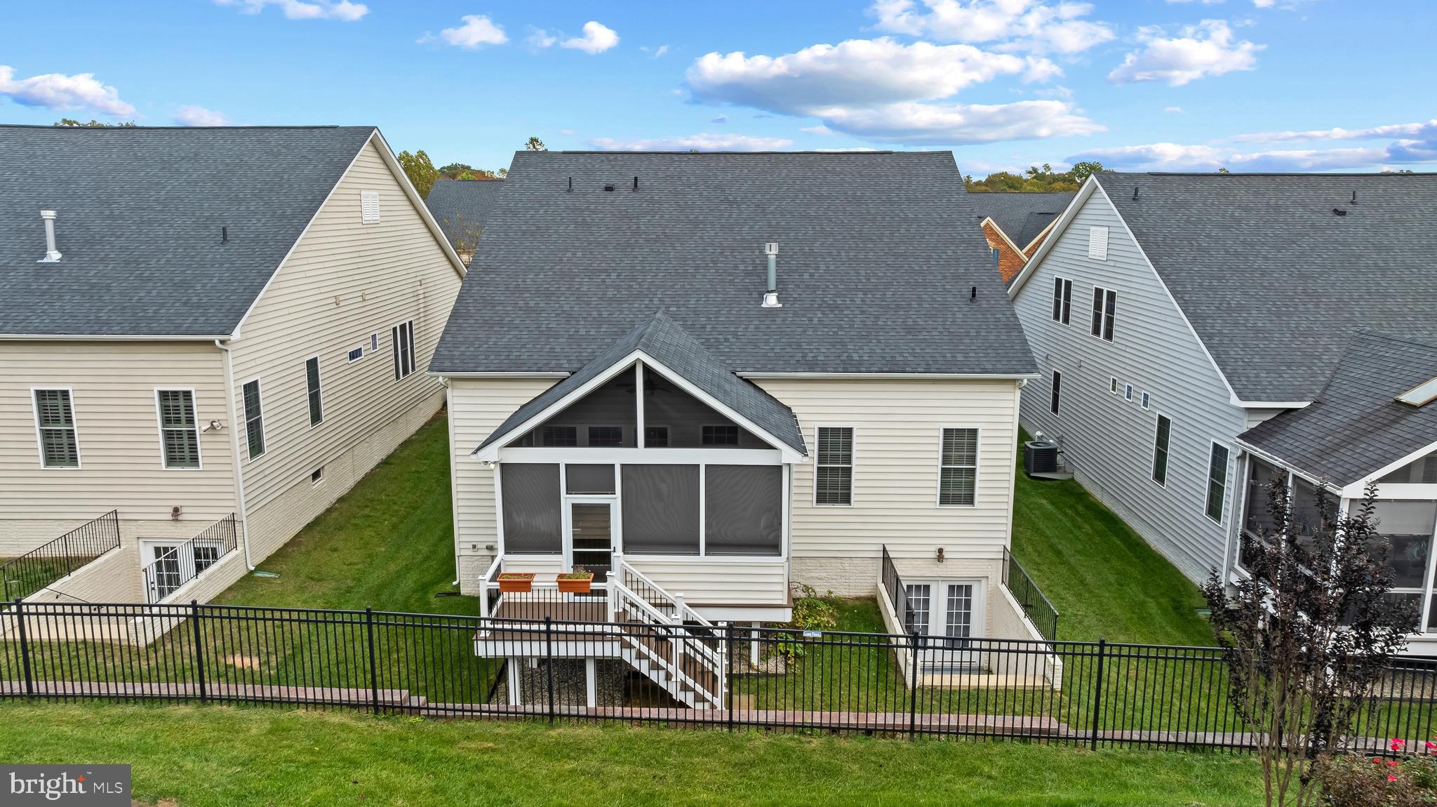 2740 EMMA STONE DRIVE