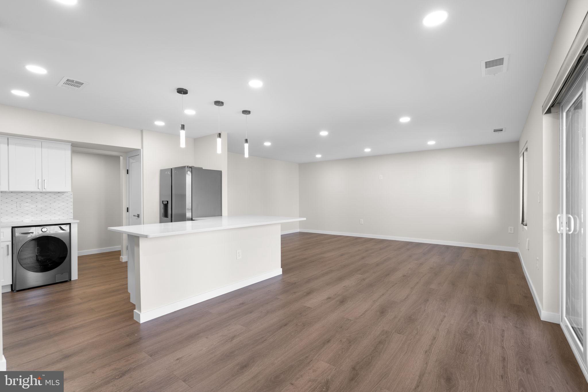 10053 WINDSTREAM DRIVE 3