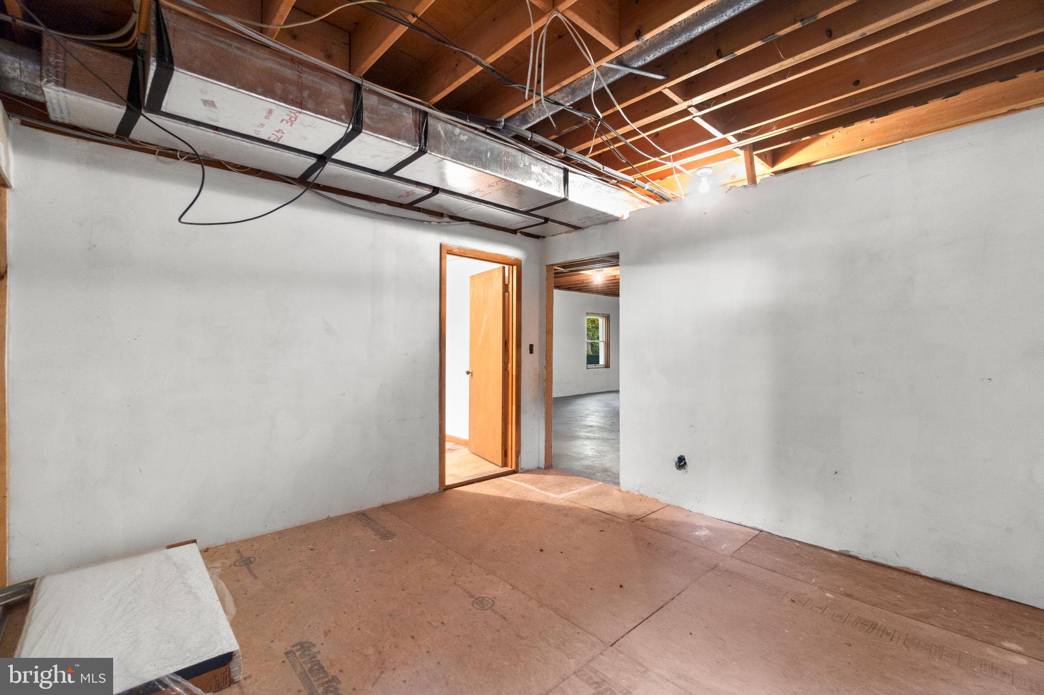 1251 HERITAGE FARMS COURT