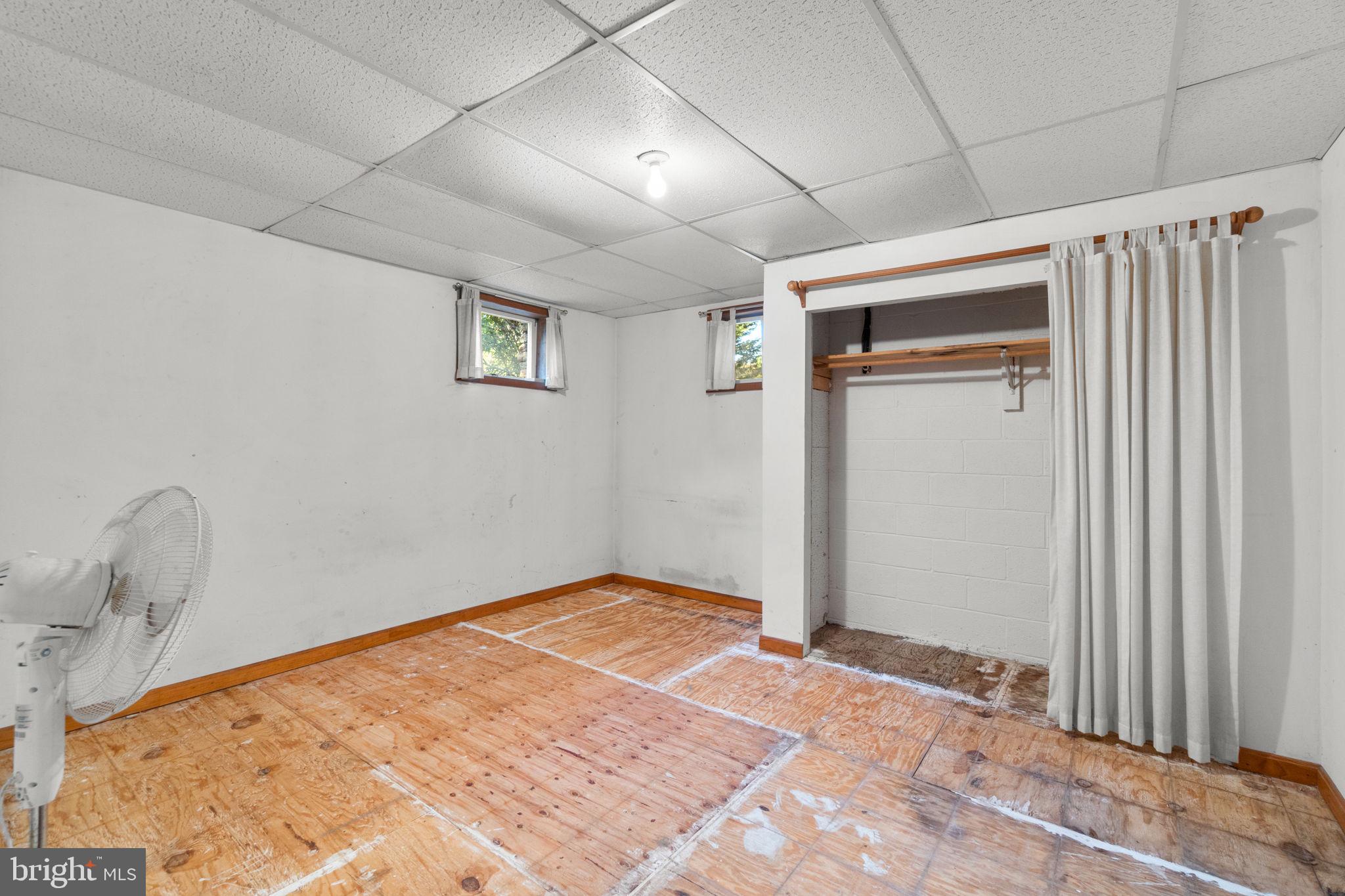 1251 HERITAGE FARMS COURT