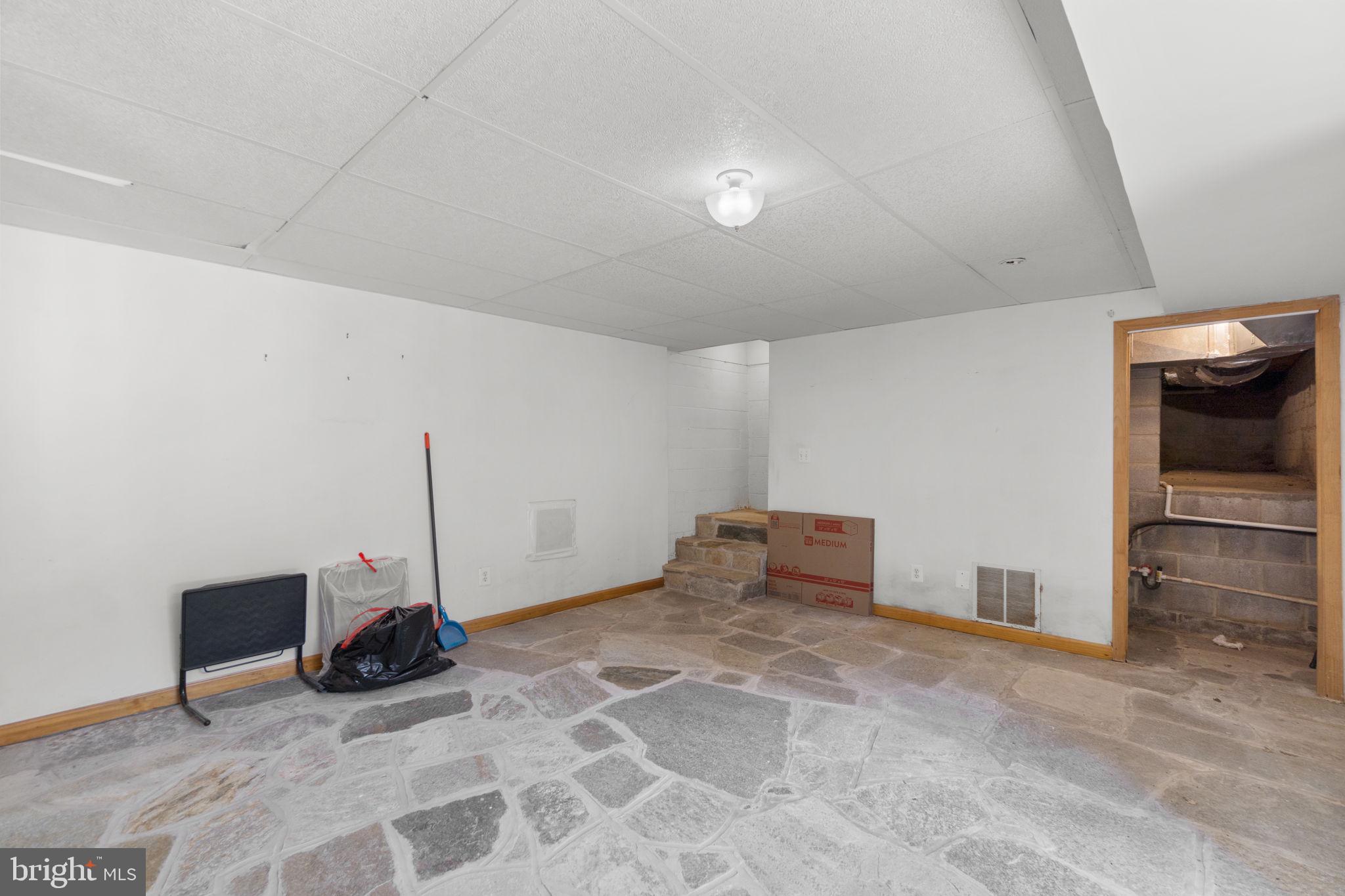 1251 HERITAGE FARMS COURT