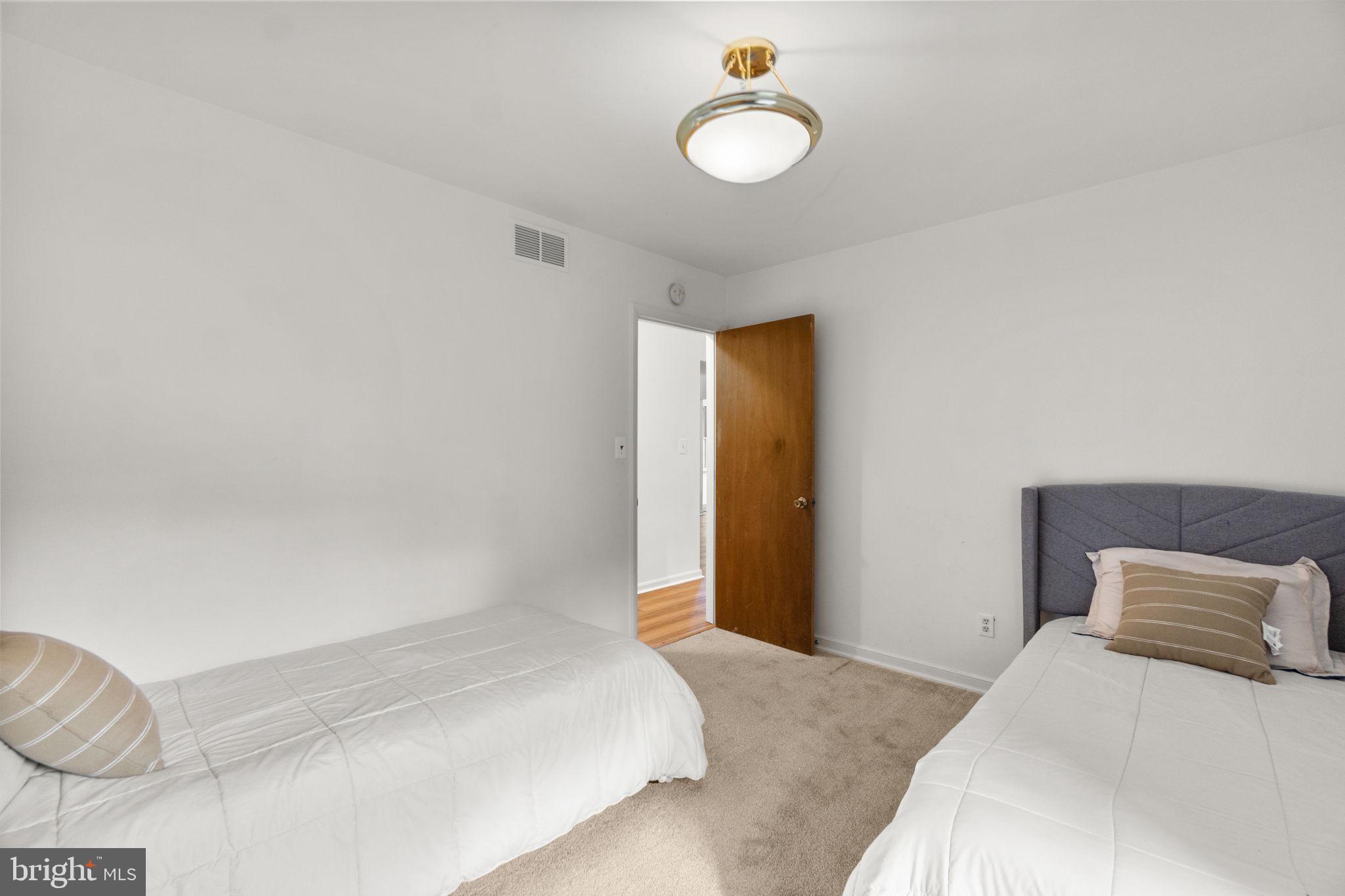 1251 HERITAGE FARMS COURT