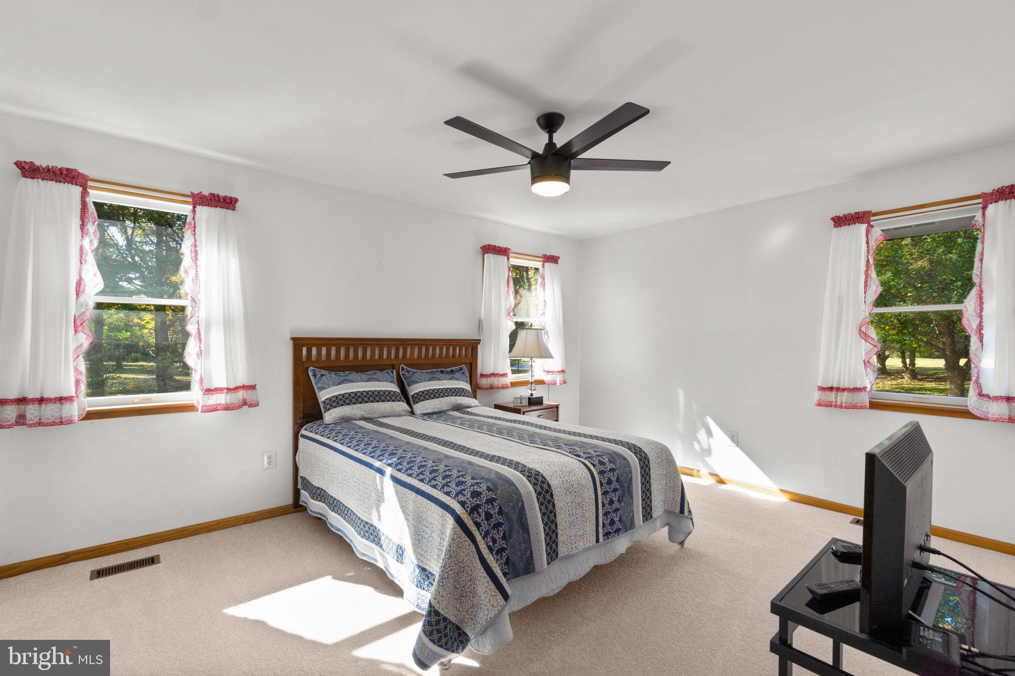 1251 HERITAGE FARMS COURT