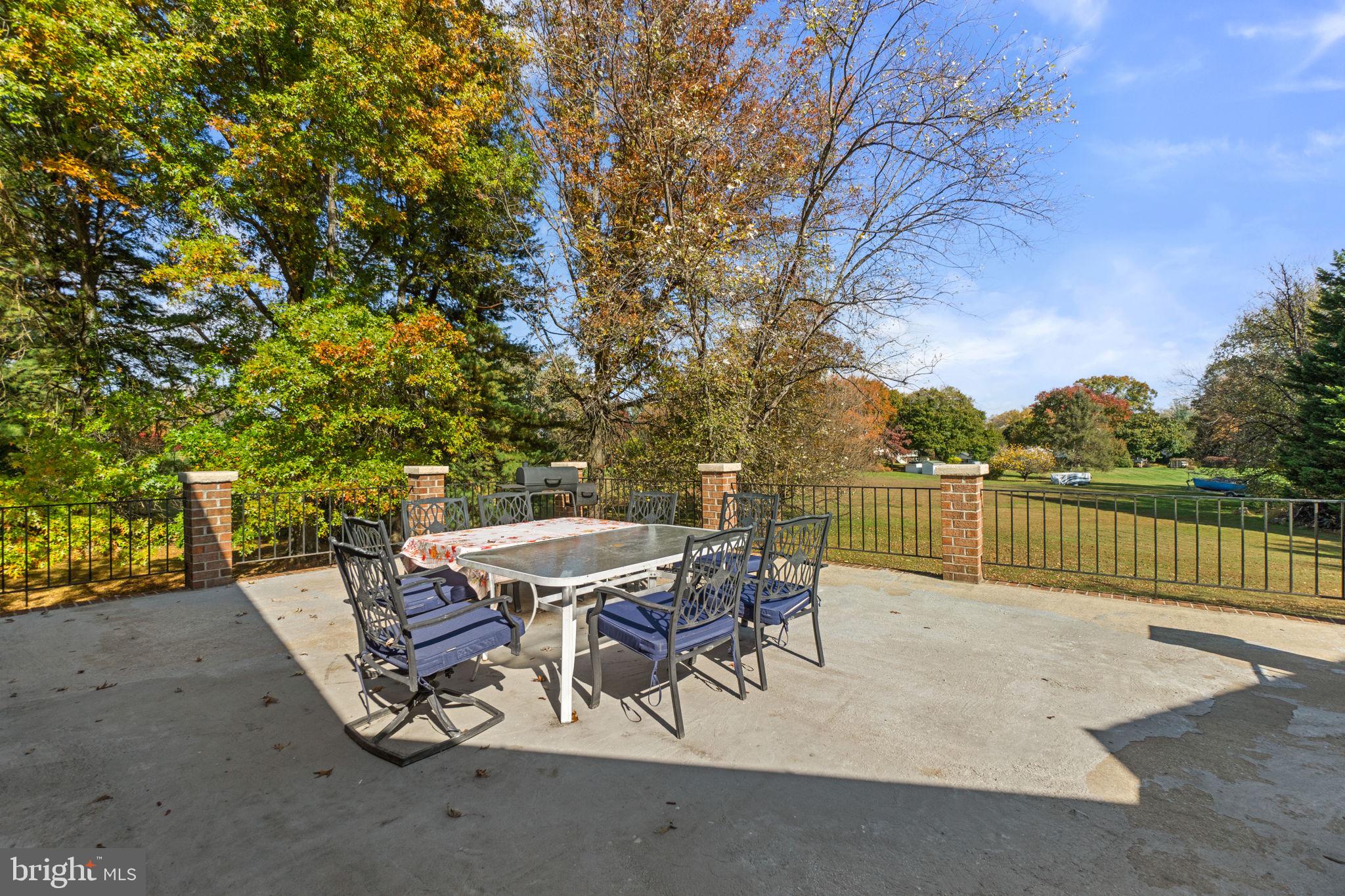 1251 HERITAGE FARMS COURT