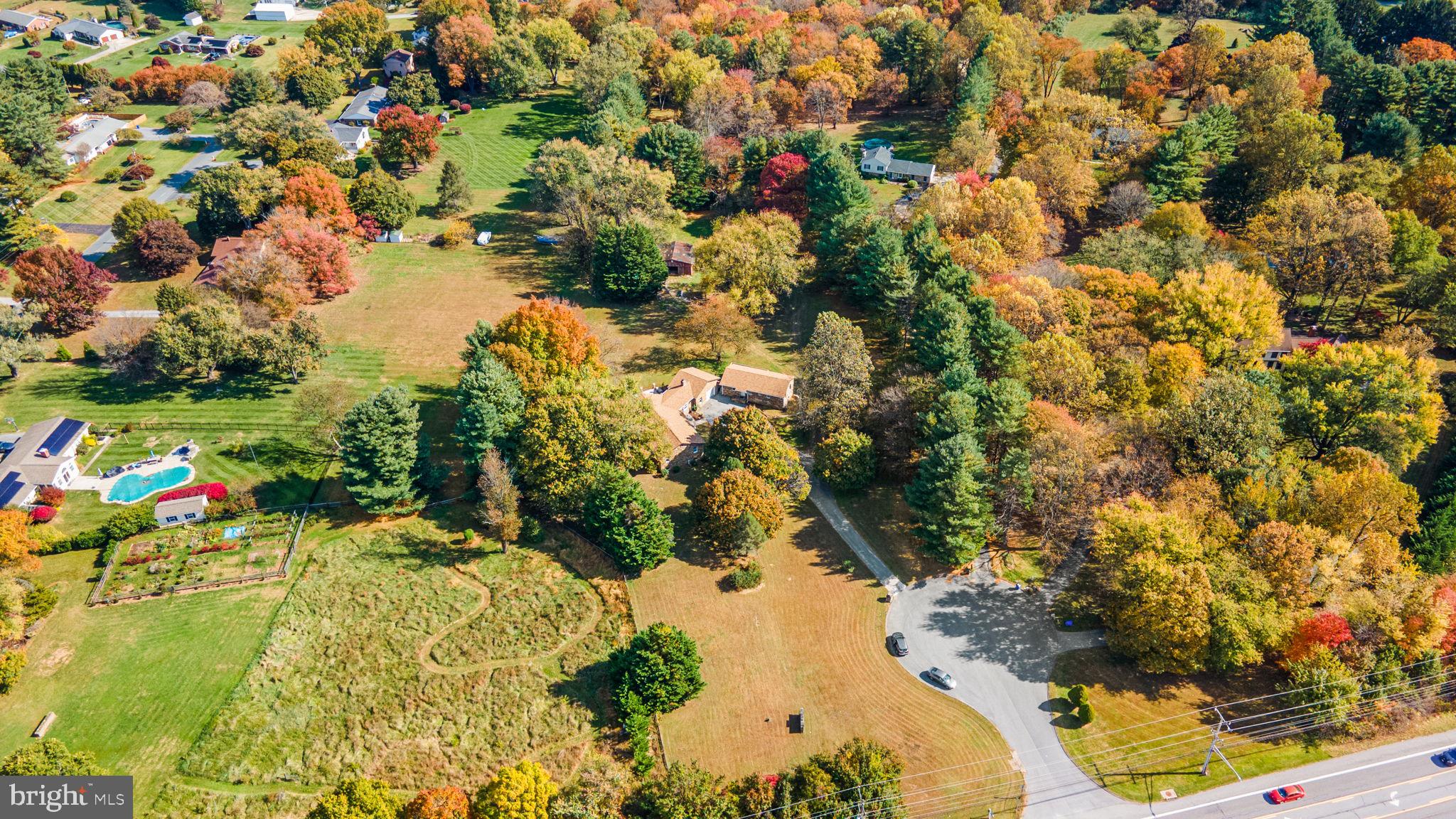 1251 HERITAGE FARMS COURT