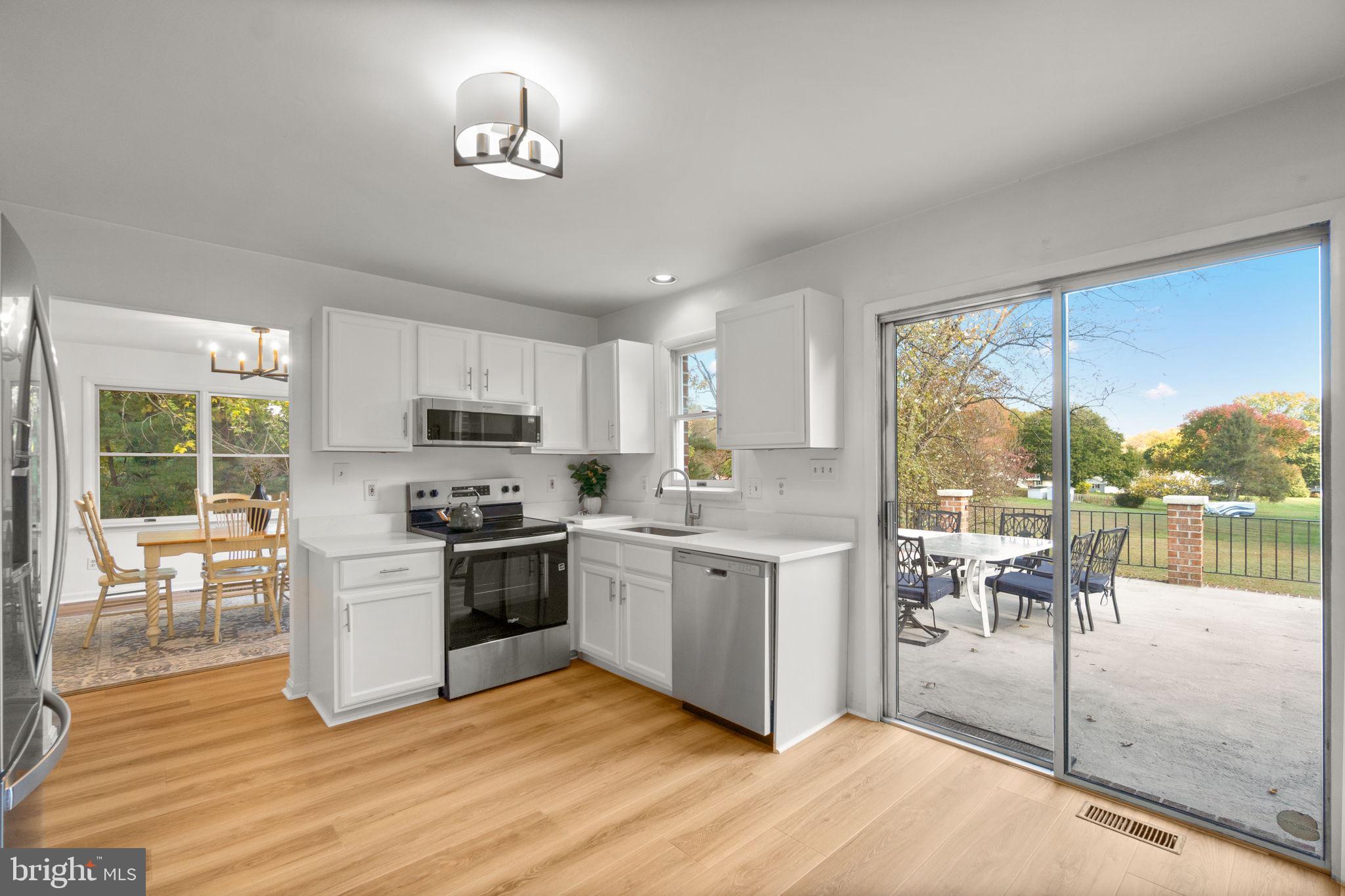 1251 HERITAGE FARMS COURT