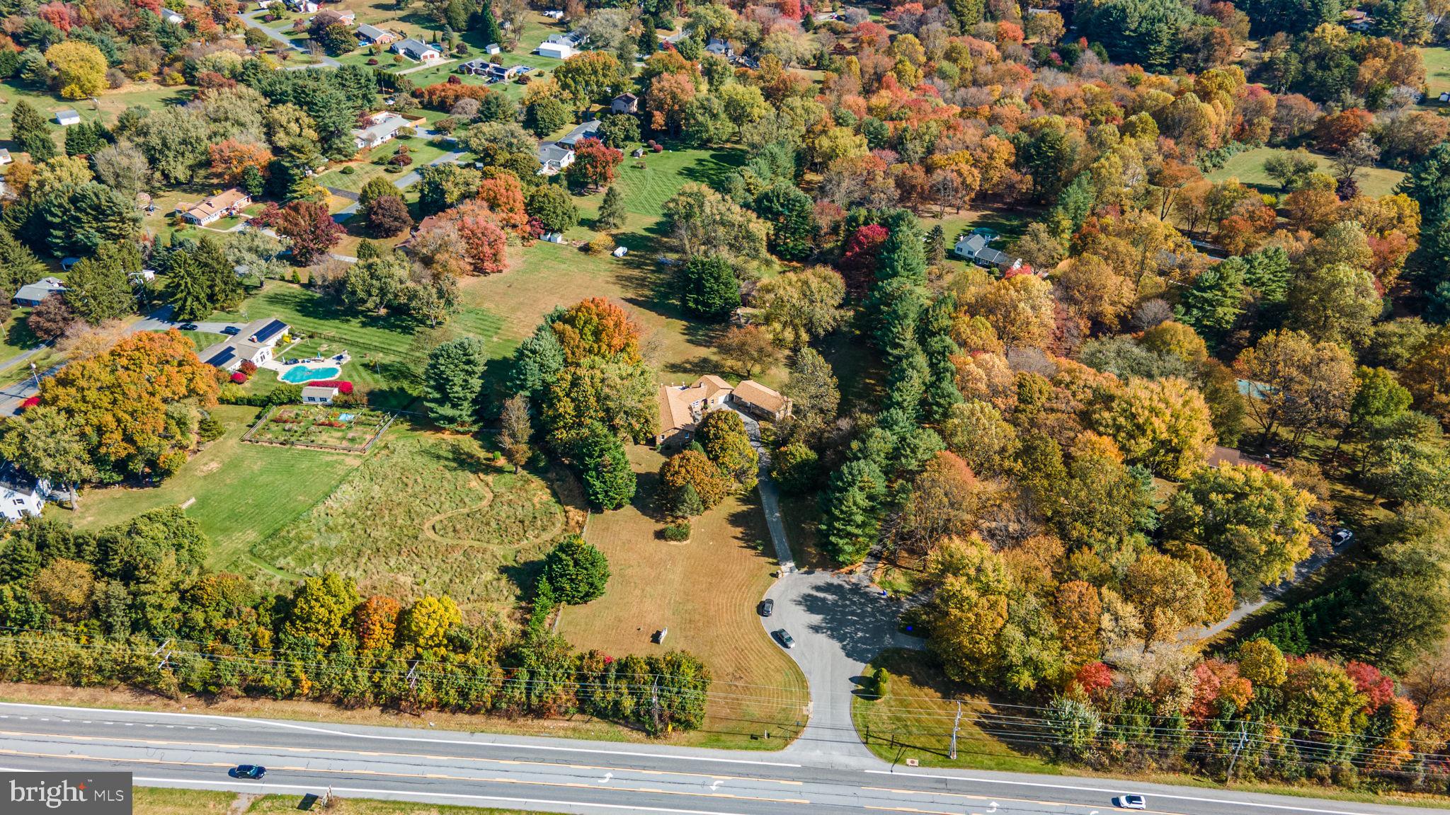 1251 HERITAGE FARMS COURT