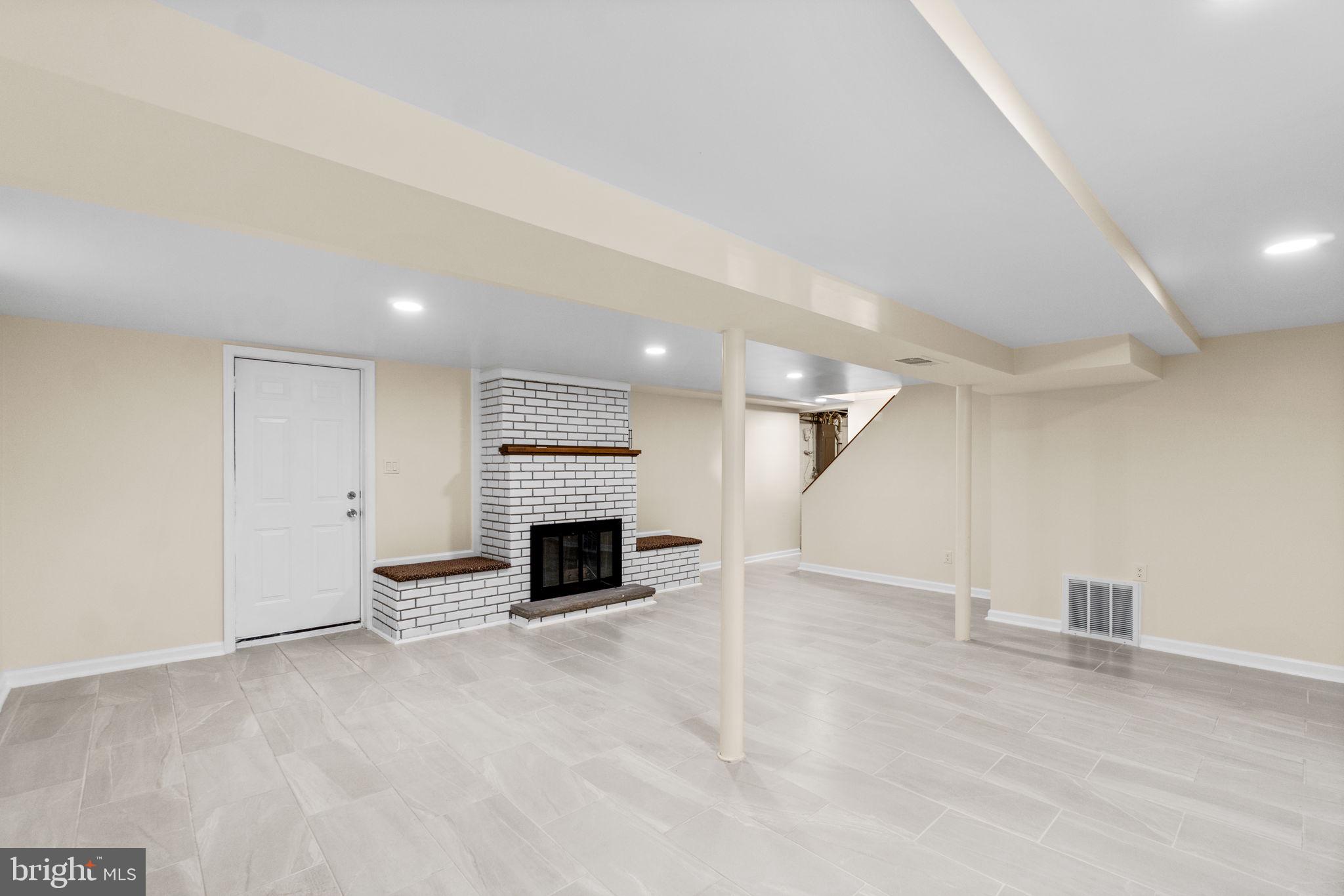 10214 BURNSIDE DRIVE