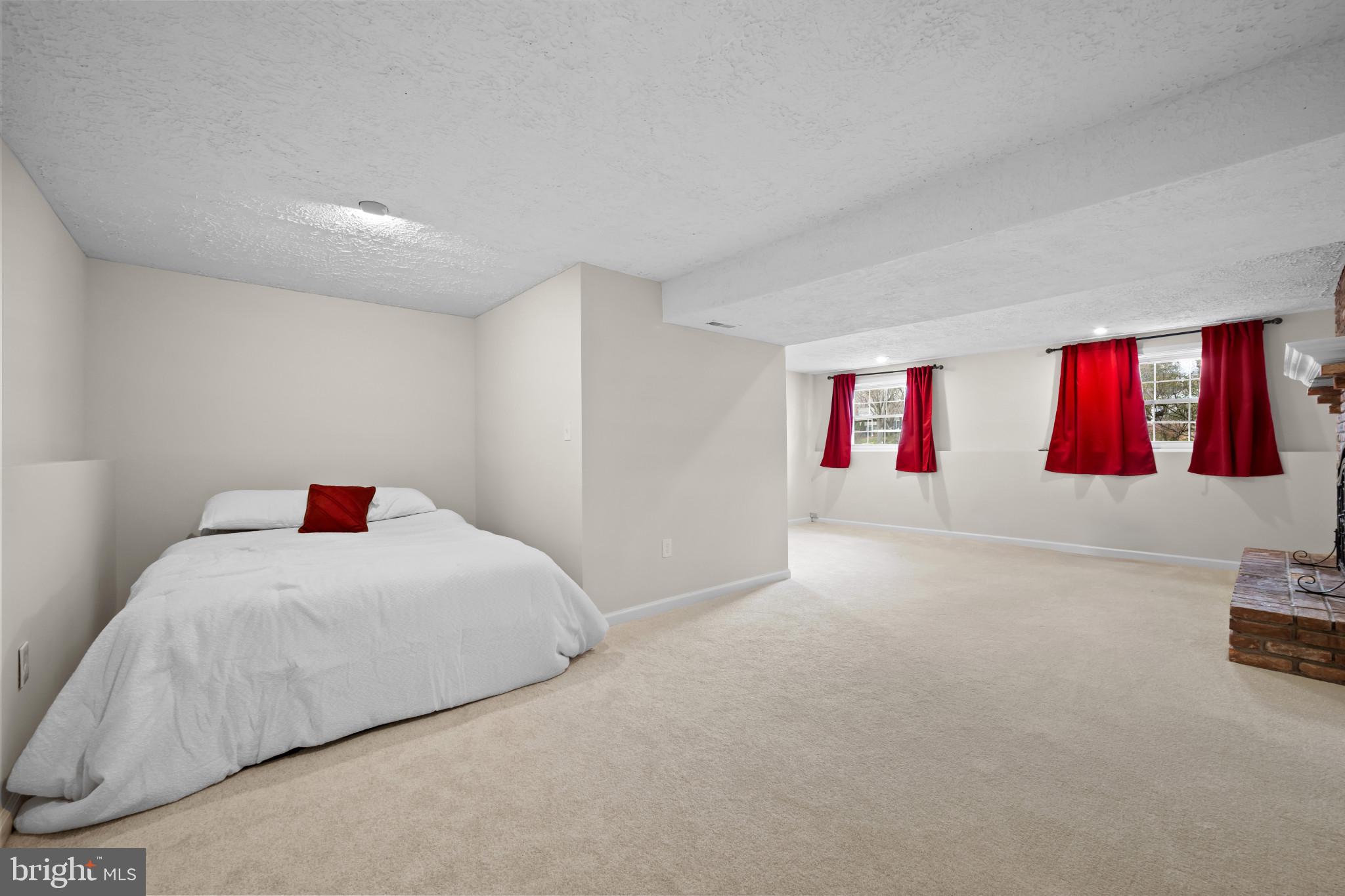 9281 PIGEONWING PLACE