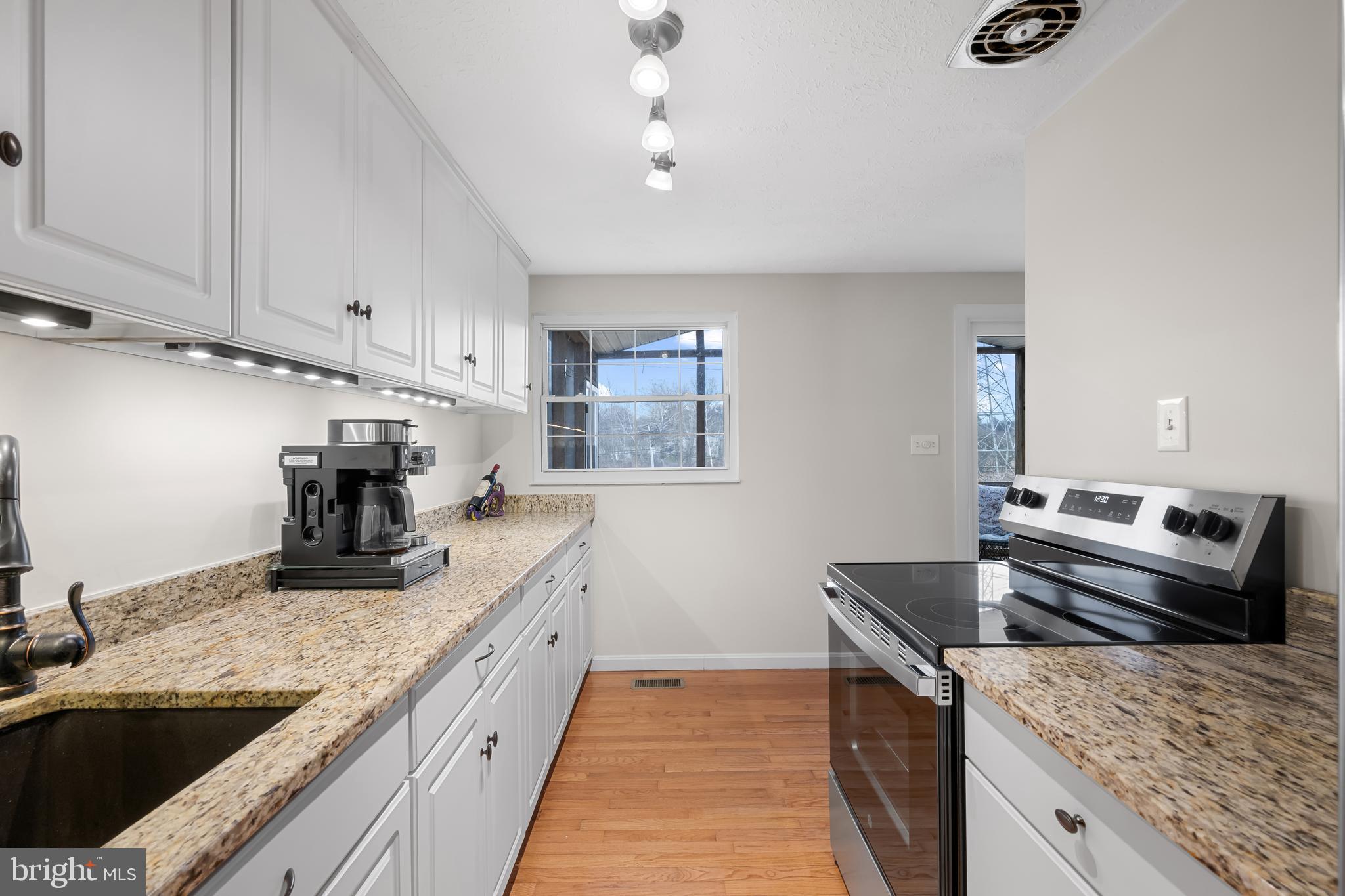 9281 PIGEONWING PLACE