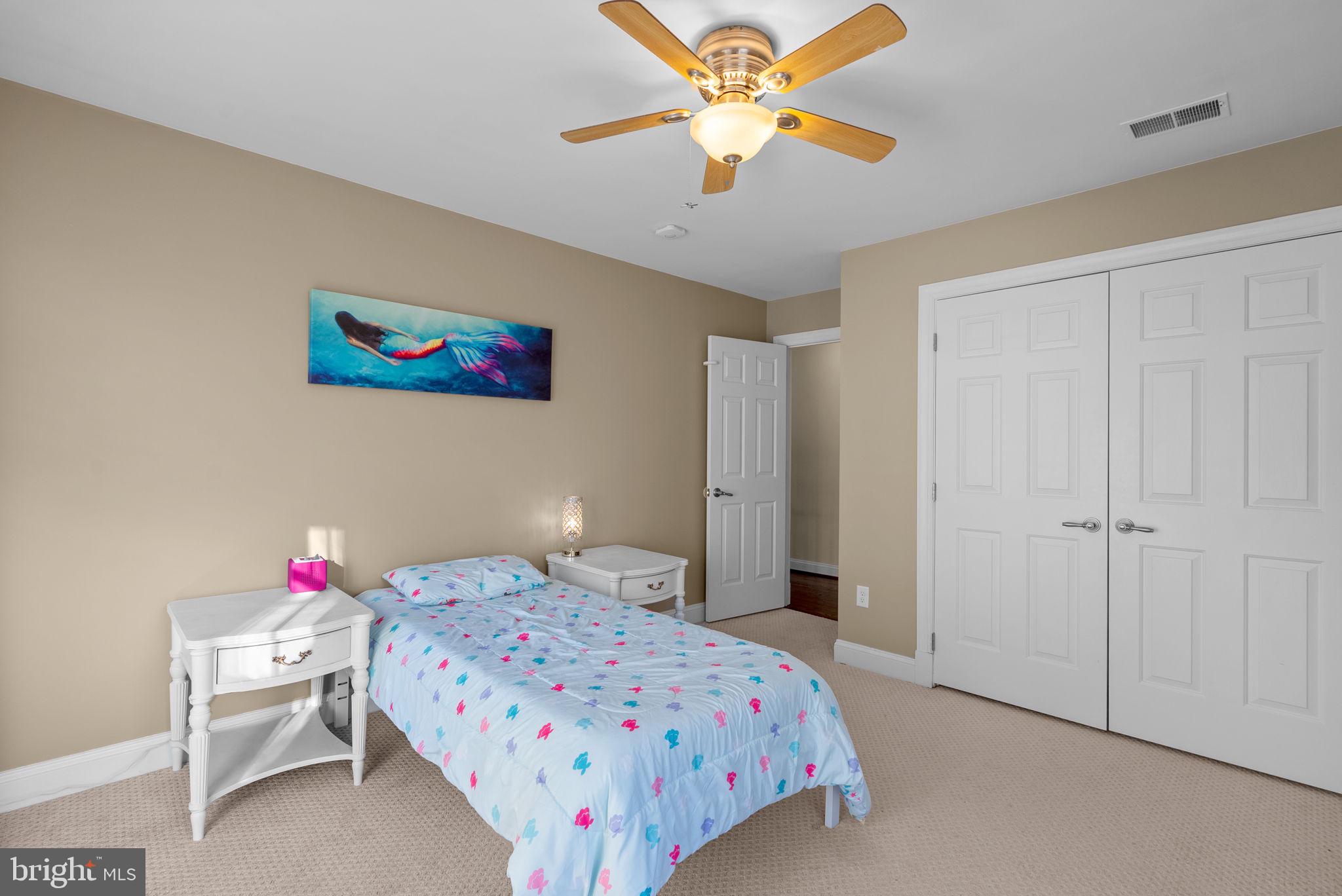 6409 SUMMER SUNRISE DRIVE