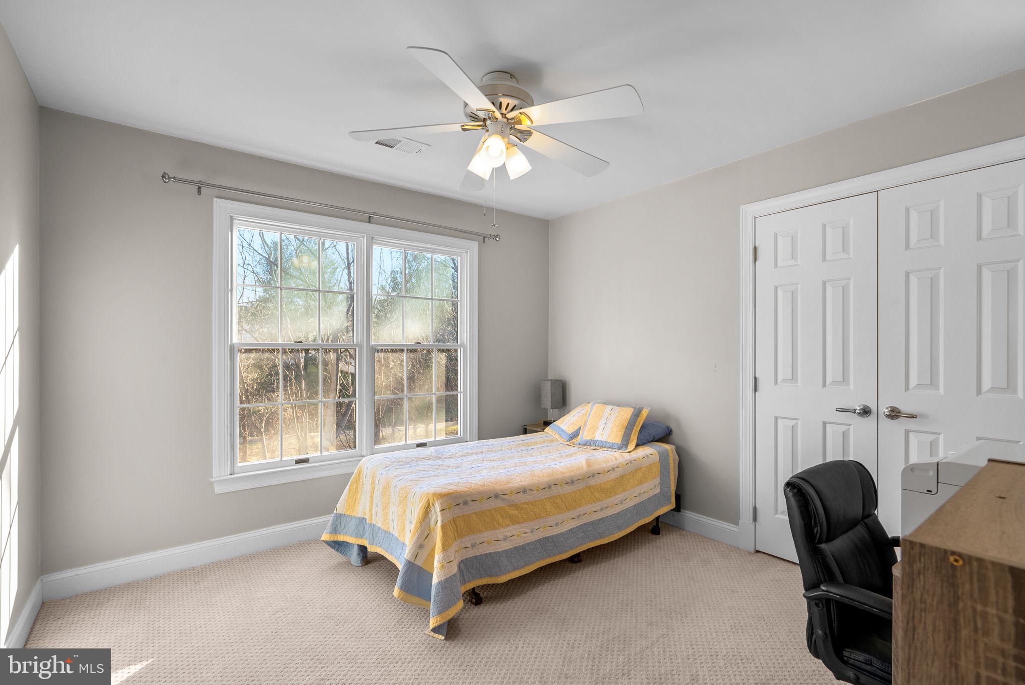 6409 SUMMER SUNRISE DRIVE