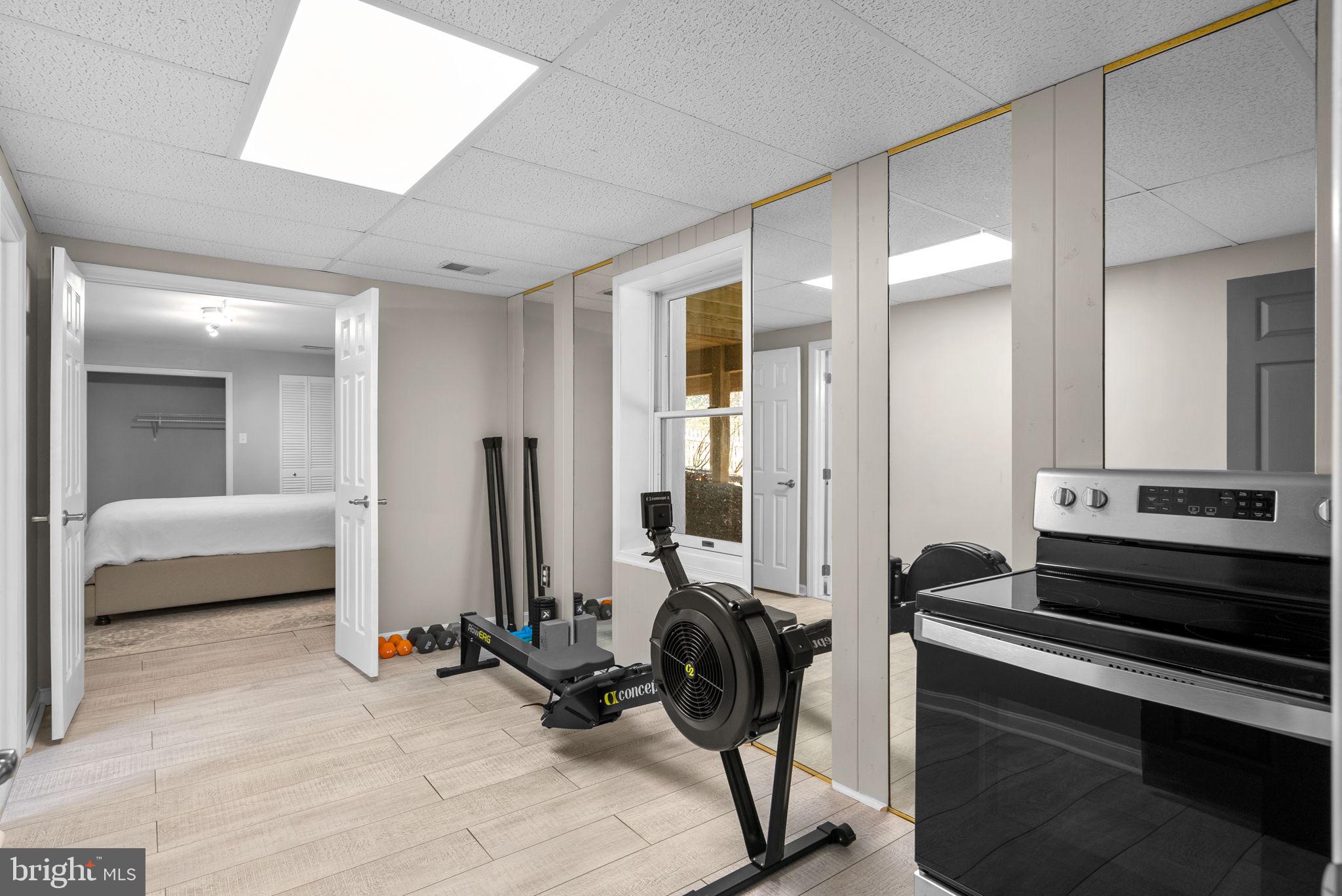 6409 SUMMER SUNRISE DRIVE