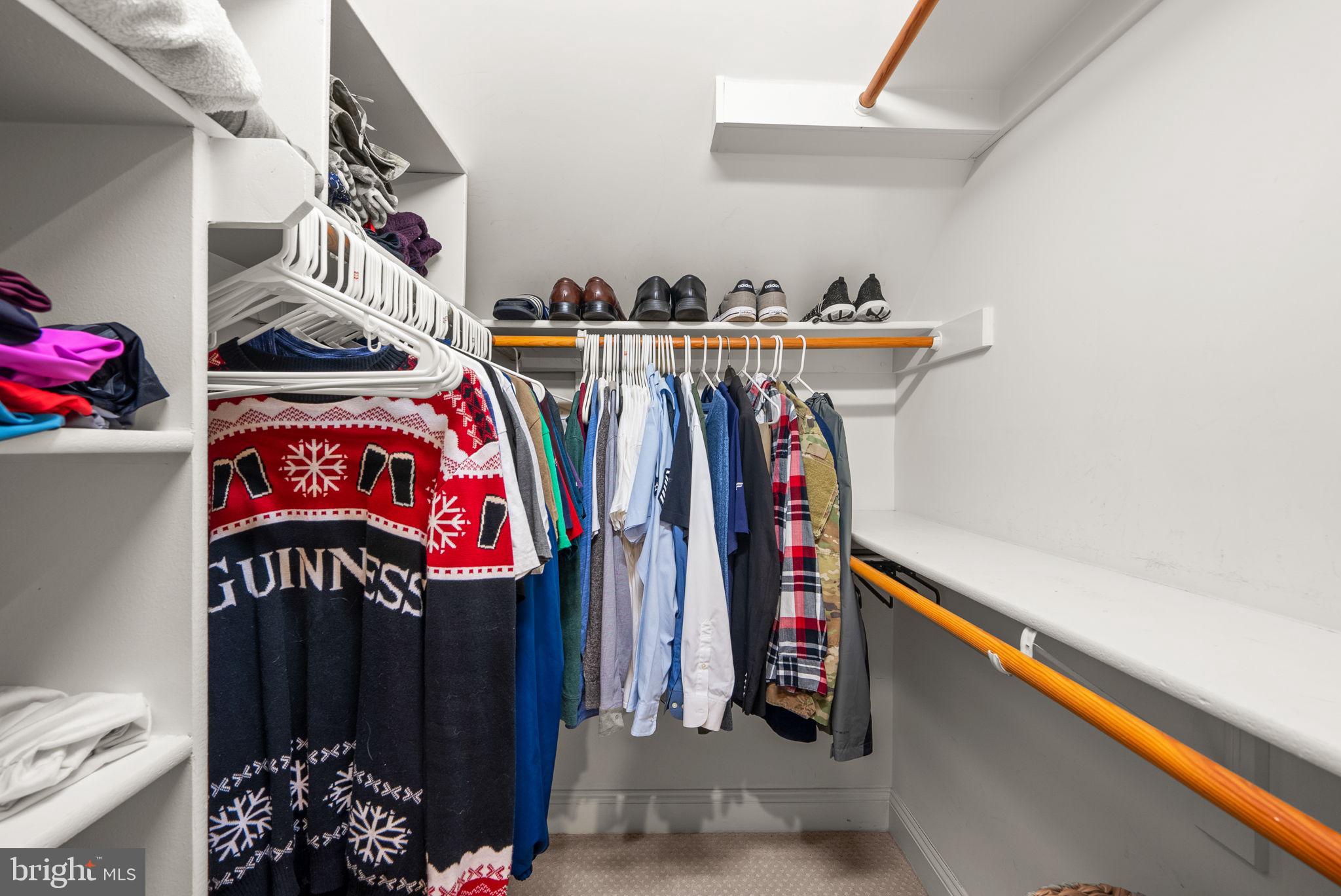 6409 SUMMER SUNRISE DRIVE