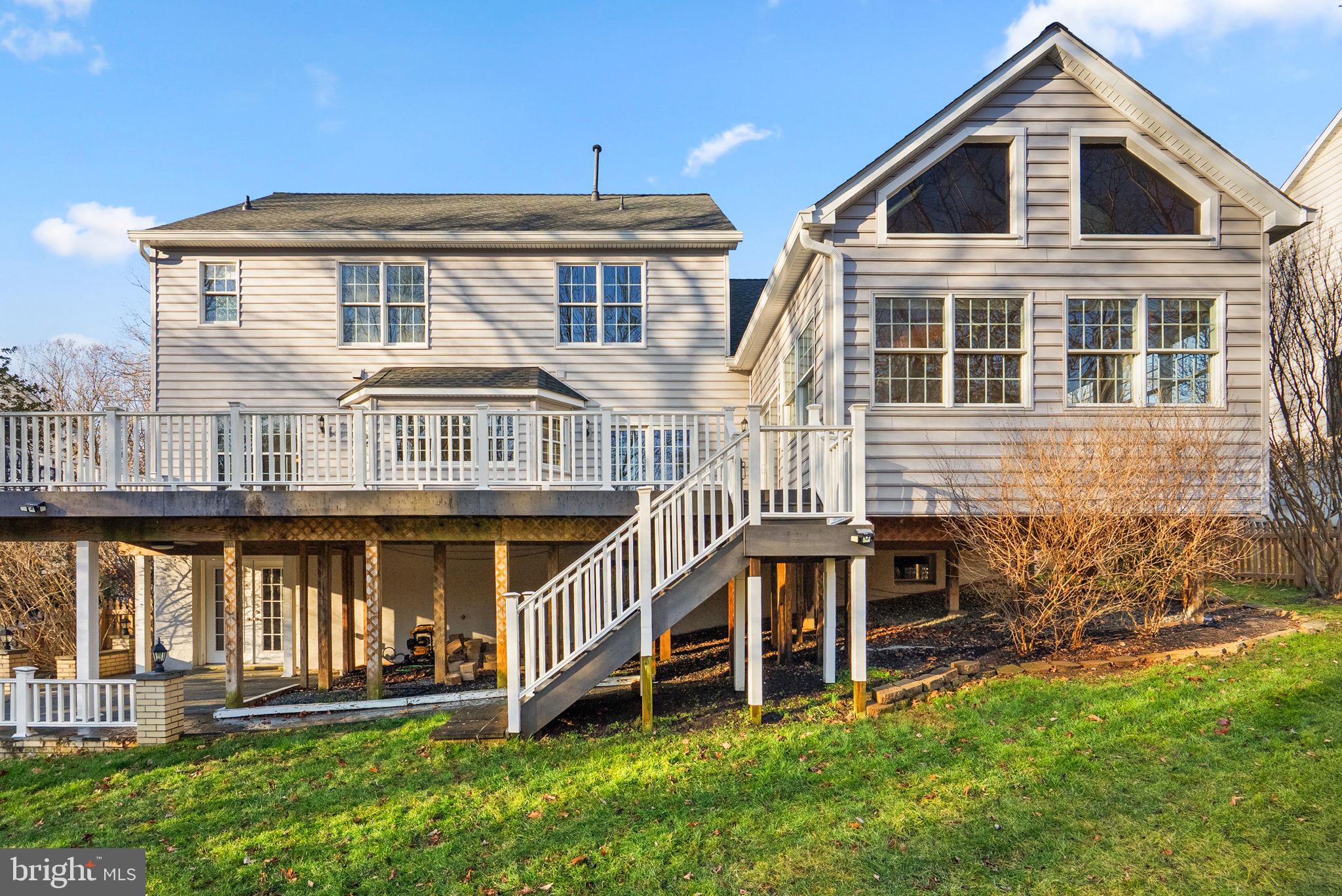 6409 SUMMER SUNRISE DRIVE