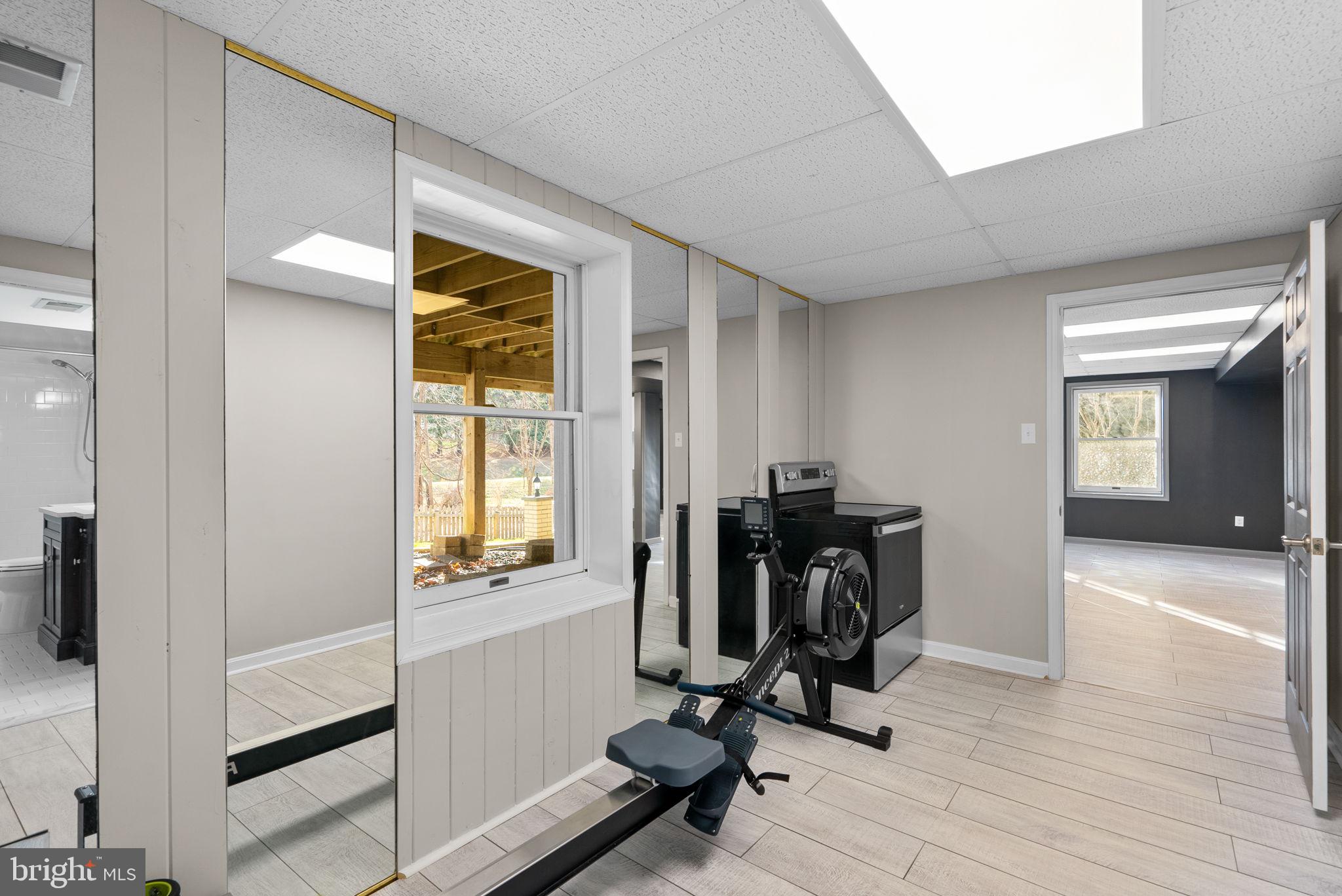 6409 SUMMER SUNRISE DRIVE