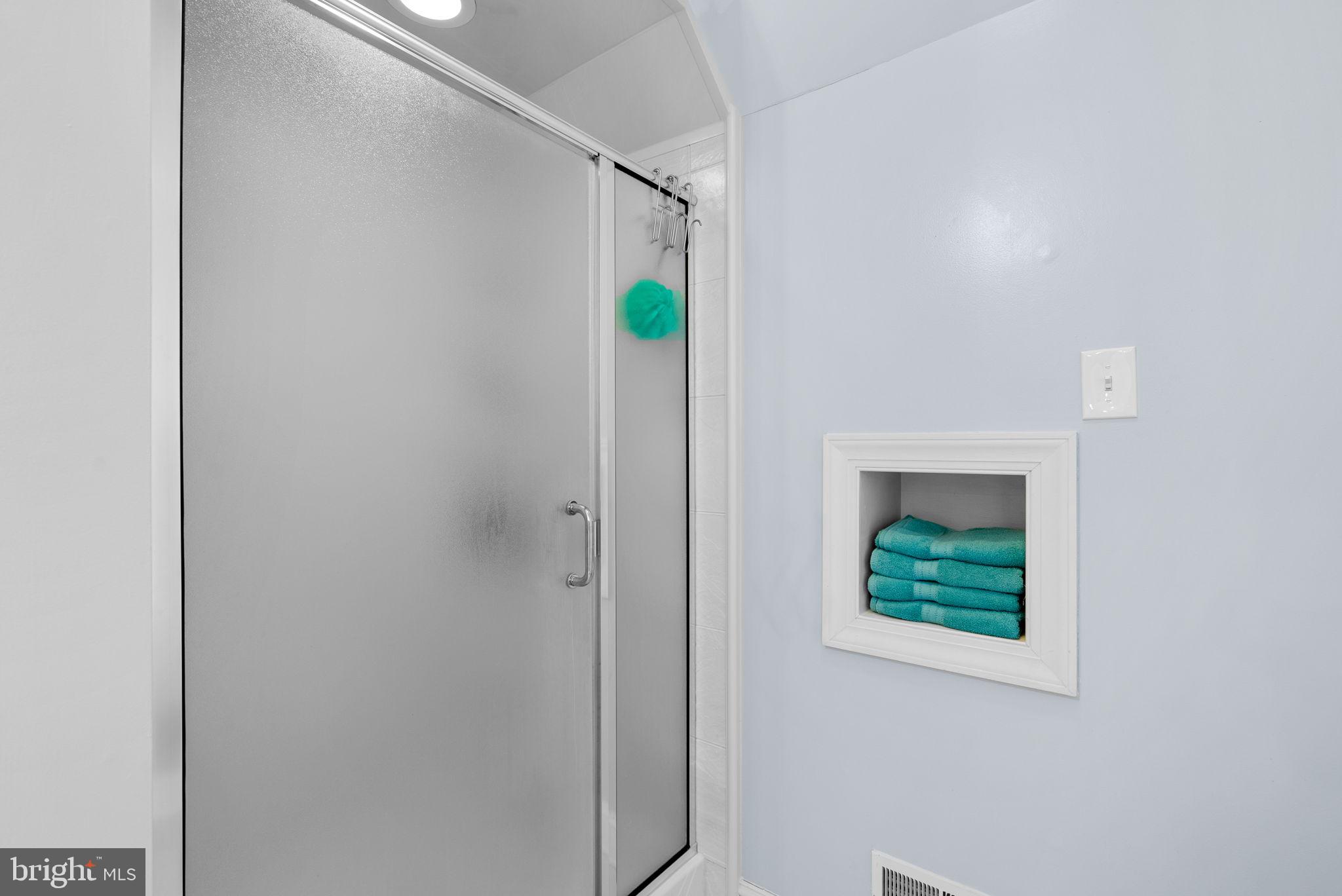 6409 SUMMER SUNRISE DRIVE