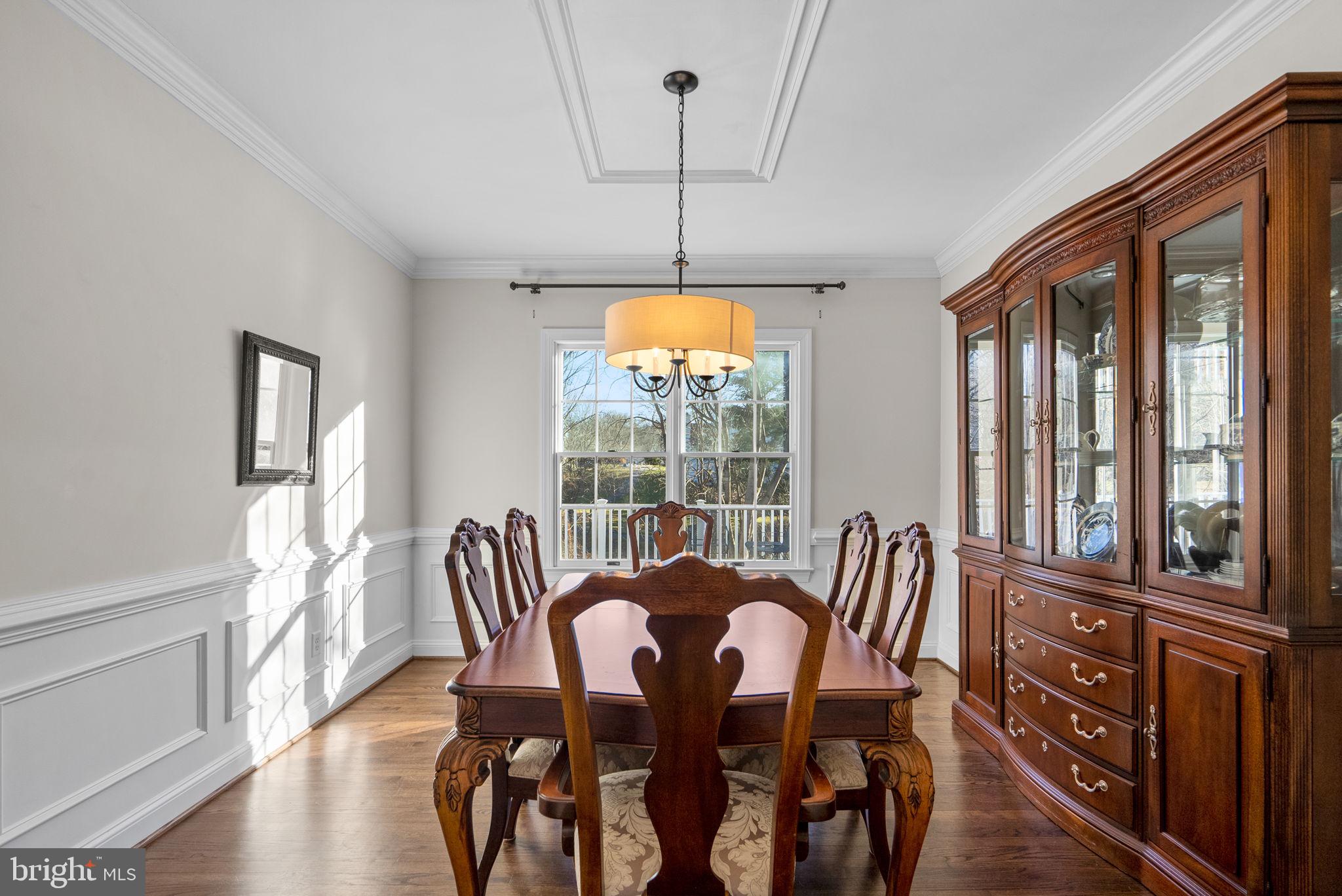 6409 SUMMER SUNRISE DRIVE