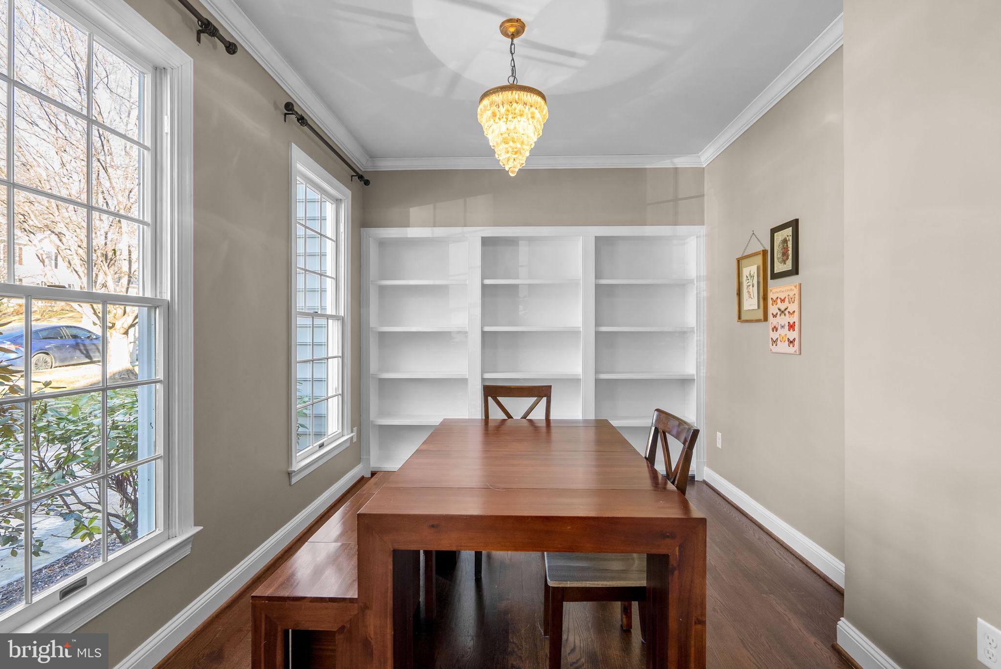 6409 SUMMER SUNRISE DRIVE