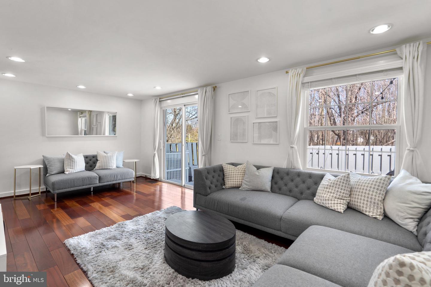 3327 TIDEWATER COURT Unit: C
