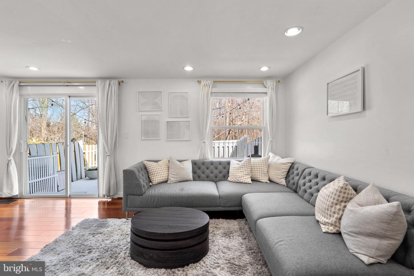 3327 TIDEWATER COURT Unit: C