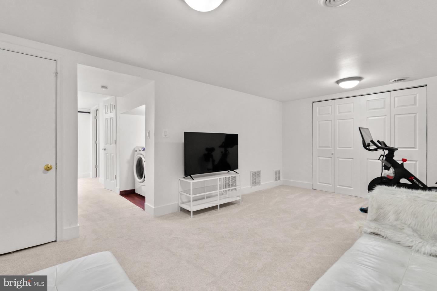 3327 TIDEWATER COURT Unit: C