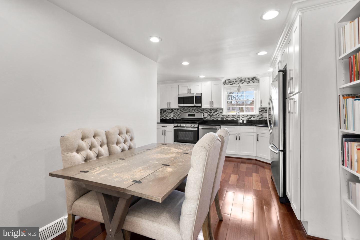 3327 TIDEWATER COURT Unit: C