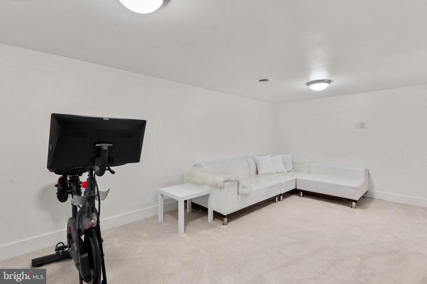 3327 TIDEWATER COURT Unit: C