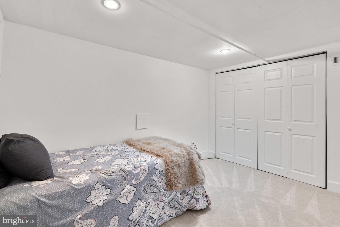 3327 TIDEWATER COURT Unit: C