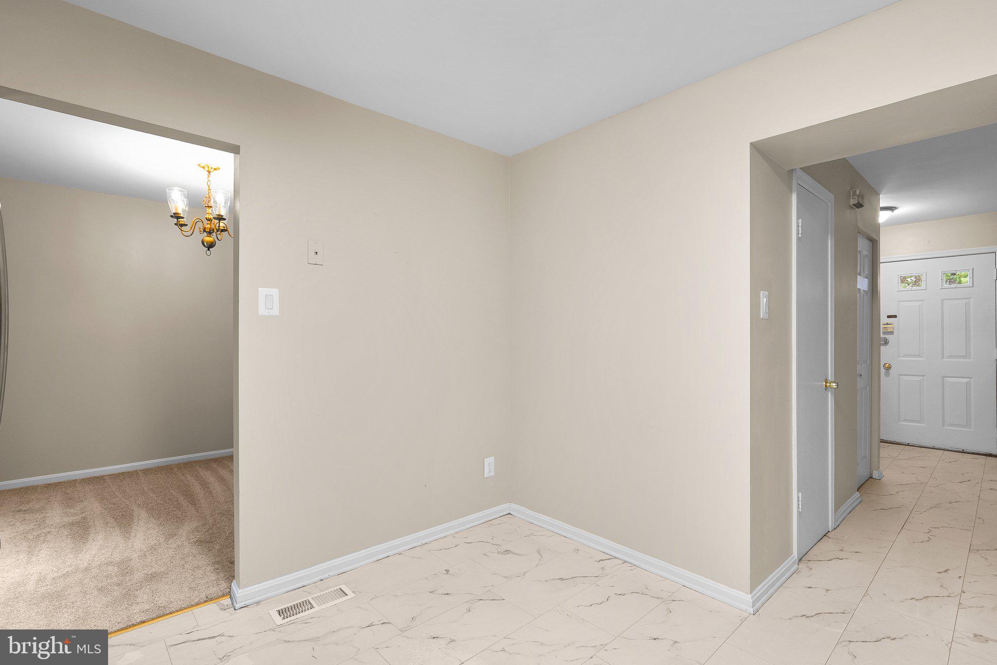 2106 Carriage Square PLACE