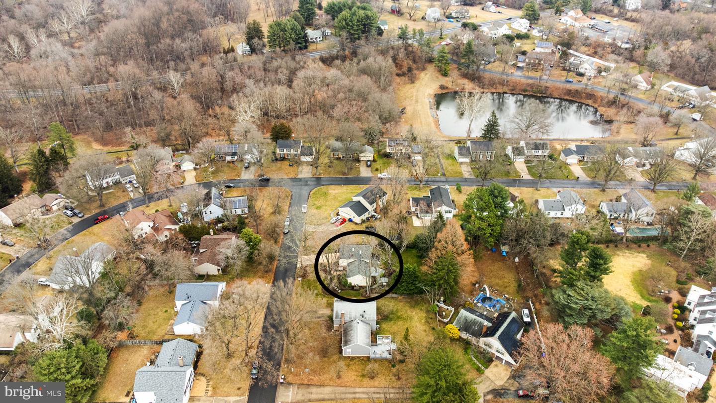14005 Pond View Rd