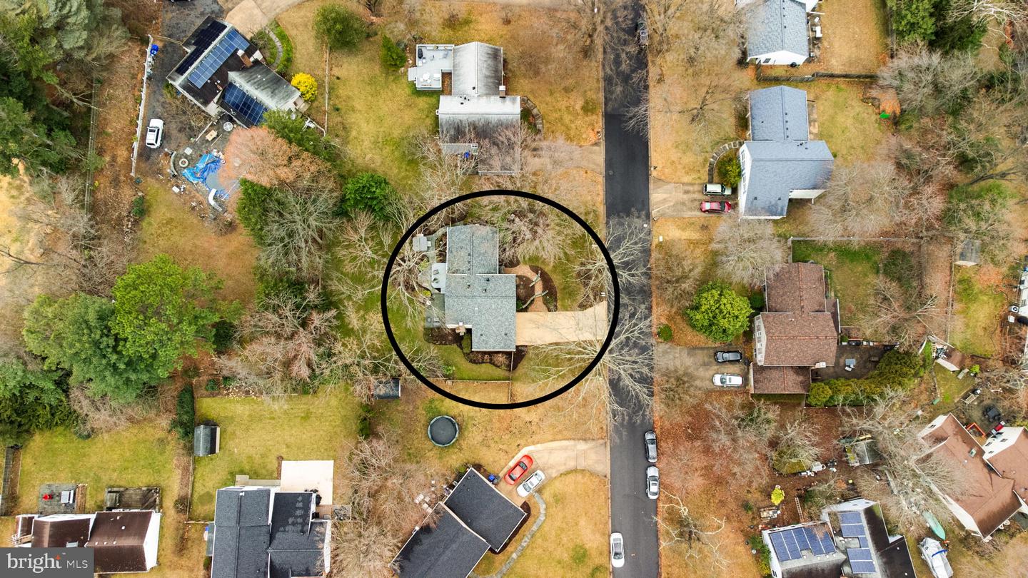 14005 Pond View Rd