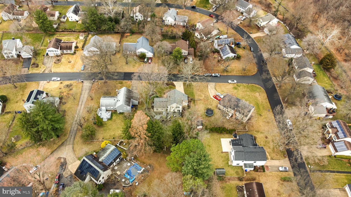 14005 Pond View Rd