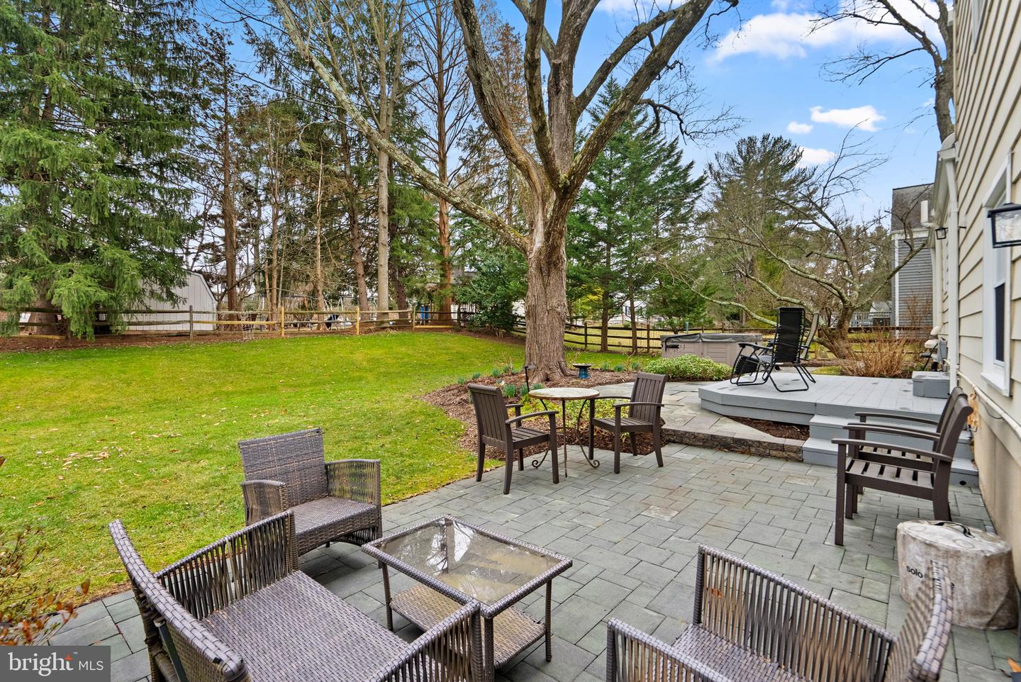14005 Pond View Rd